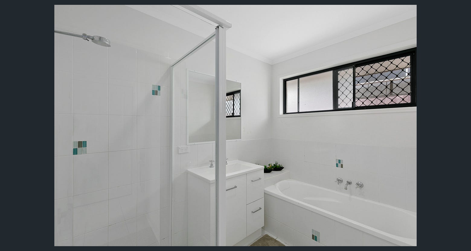 21 Crystal Court, URANGAN, QLD 4655 AUS
