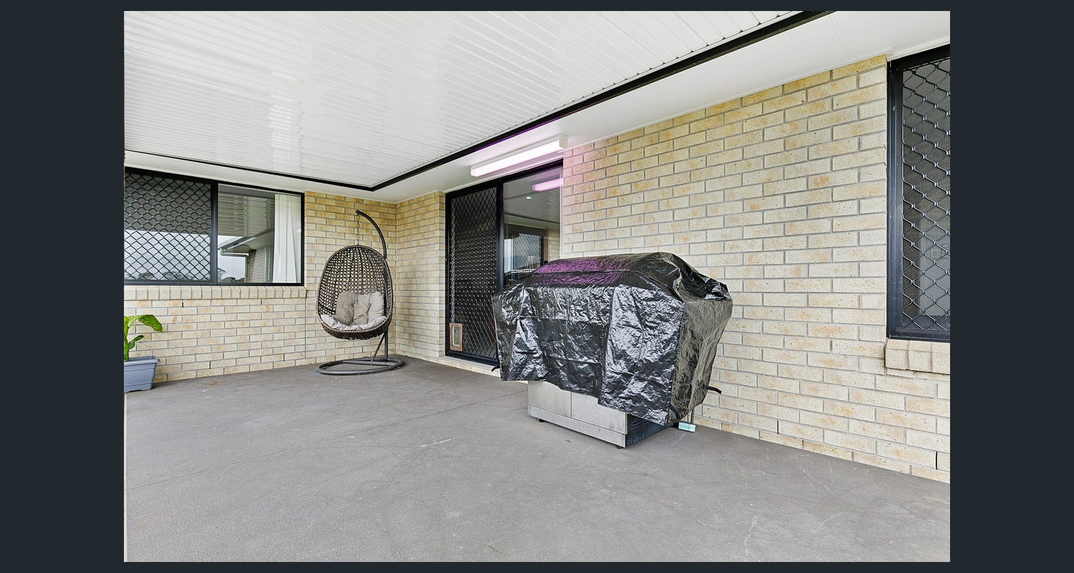 21 Crystal Court, URANGAN, QLD 4655 AUS