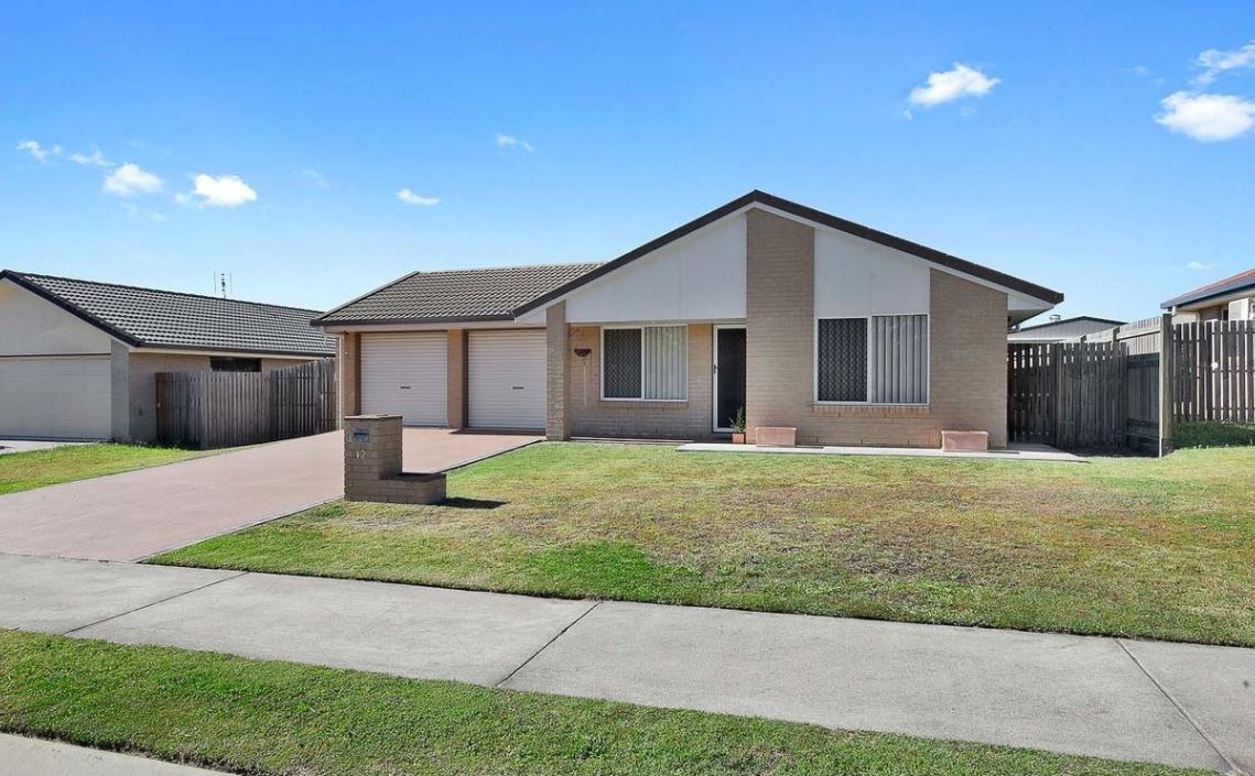 12 Crystal Court, URANGAN, QLD 4655 AUS
