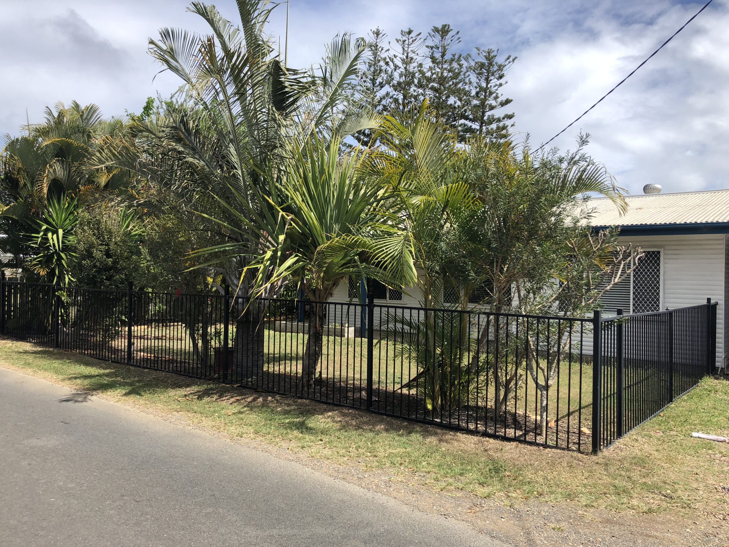 27 Leslie Lane, SCARNESS, QLD 4655 AUS