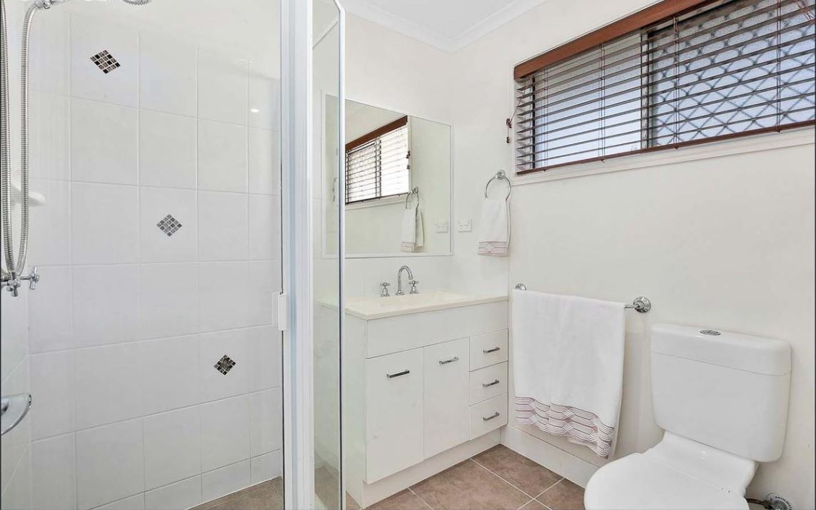 12 Crystal Court, URANGAN, QLD 4655 AUS