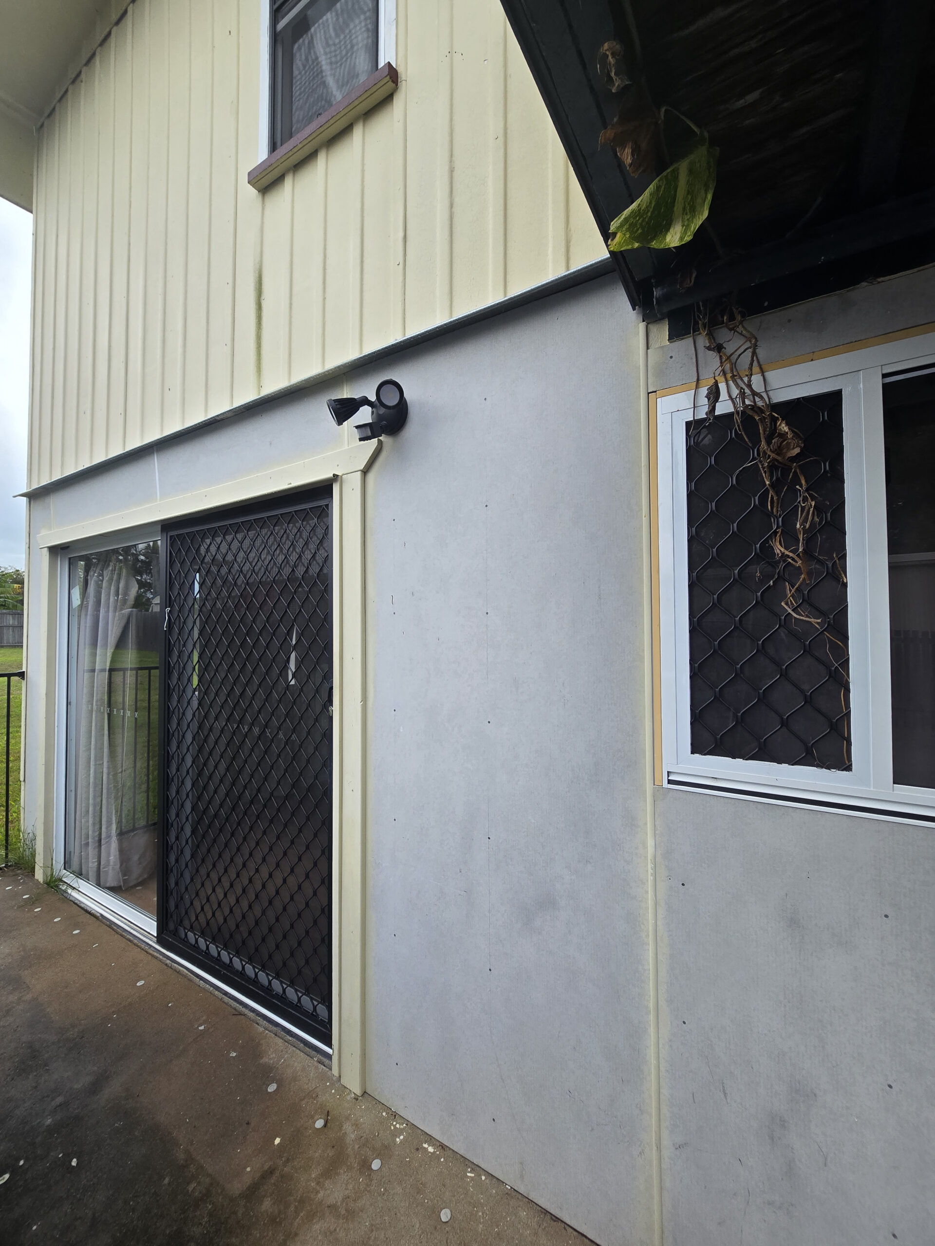 117c Esplanade, POINT VERNON, QLD 4655 AUS