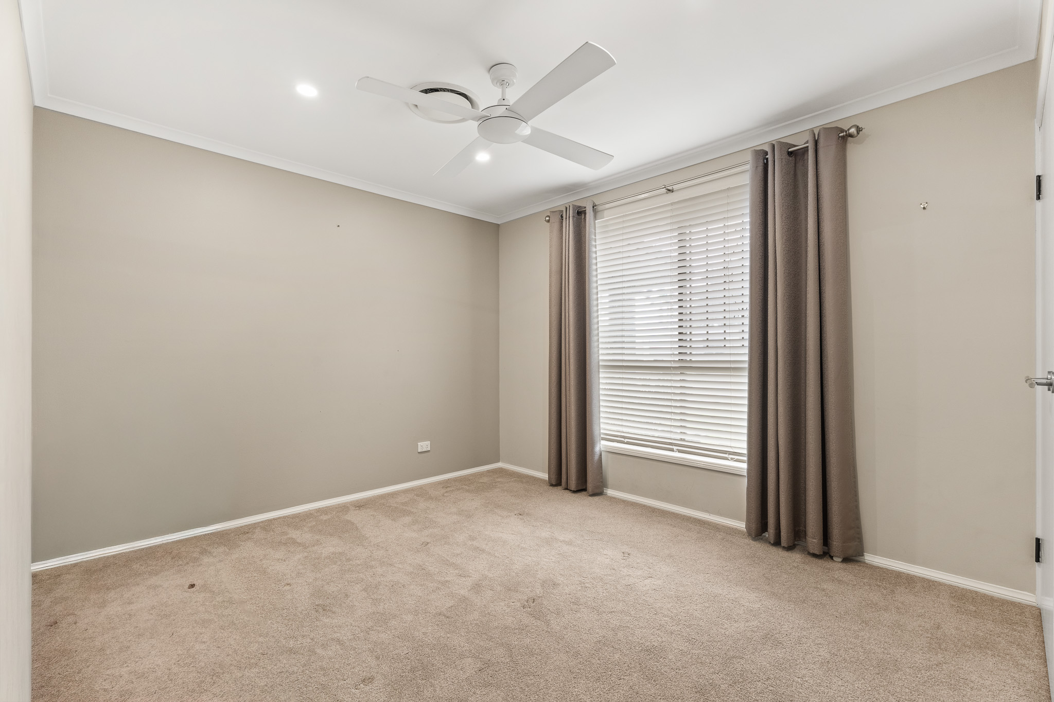 69 Nissen Street, URRAWEEN, QLD 4655 AUS