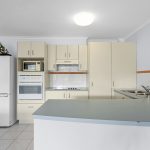 32/386 Esplanade, TORQUAY, QLD 4655 AUS