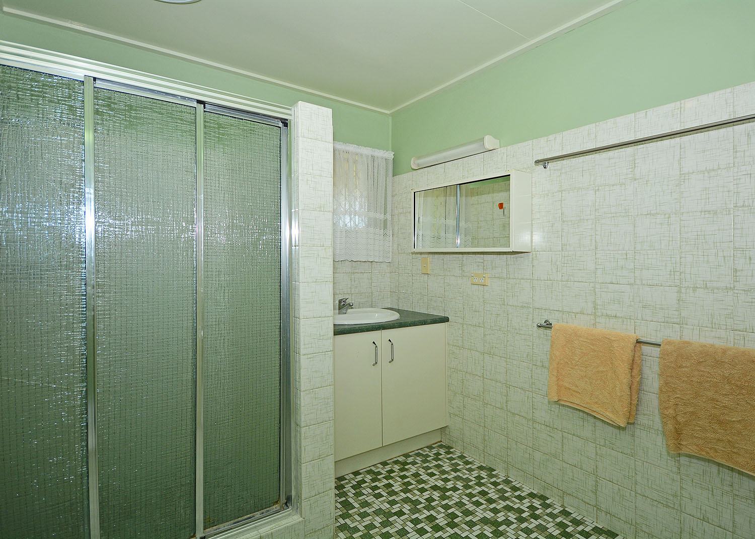 3/359 Esplanade, SCARNESS, QLD 4655 AUS