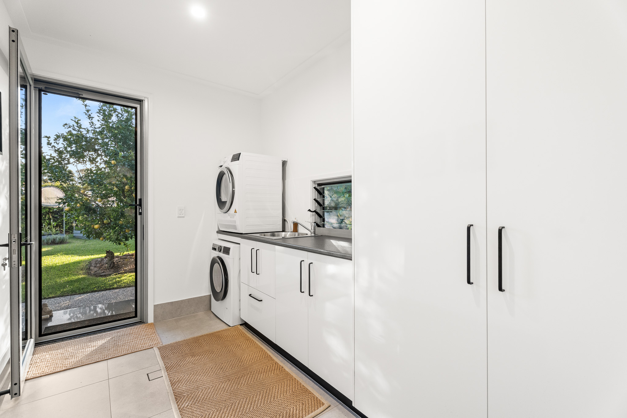4-6 Jubata Court, BURRUM HEADS, QLD 4659 AUS