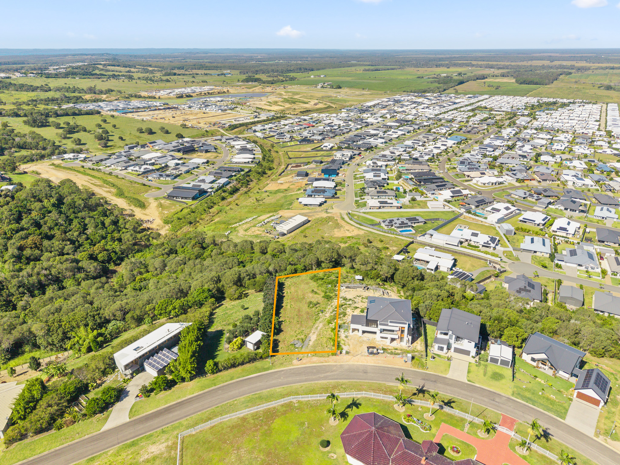 24 Swissalp Drive, URRAWEEN, QLD 4655 AUS