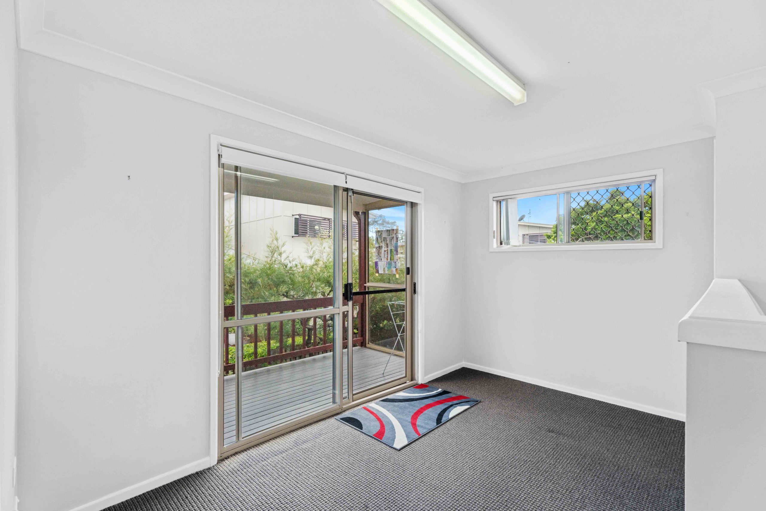 10 Hervey Street, SCARNESS, QLD 4655 AUS