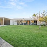 11 Lakeside Court, TORQUAY, QLD 4655 AUS