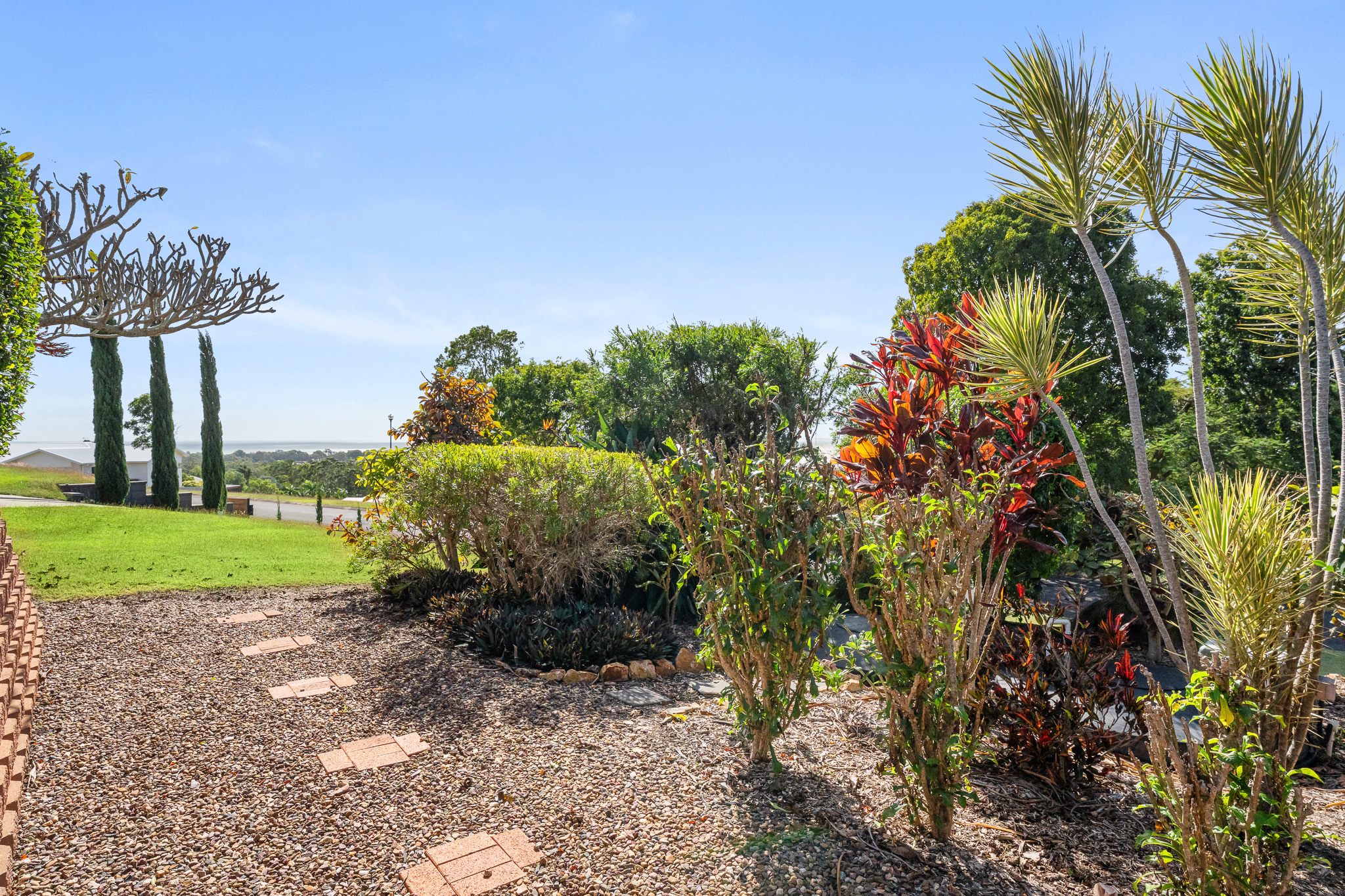 8 Osprey Drive, CRAIGNISH, QLD 4655 AUS