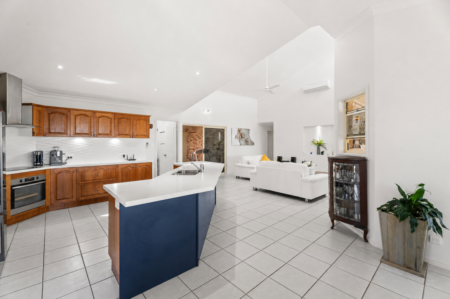 8 Osprey Drive, CRAIGNISH, QLD 4655 AUS