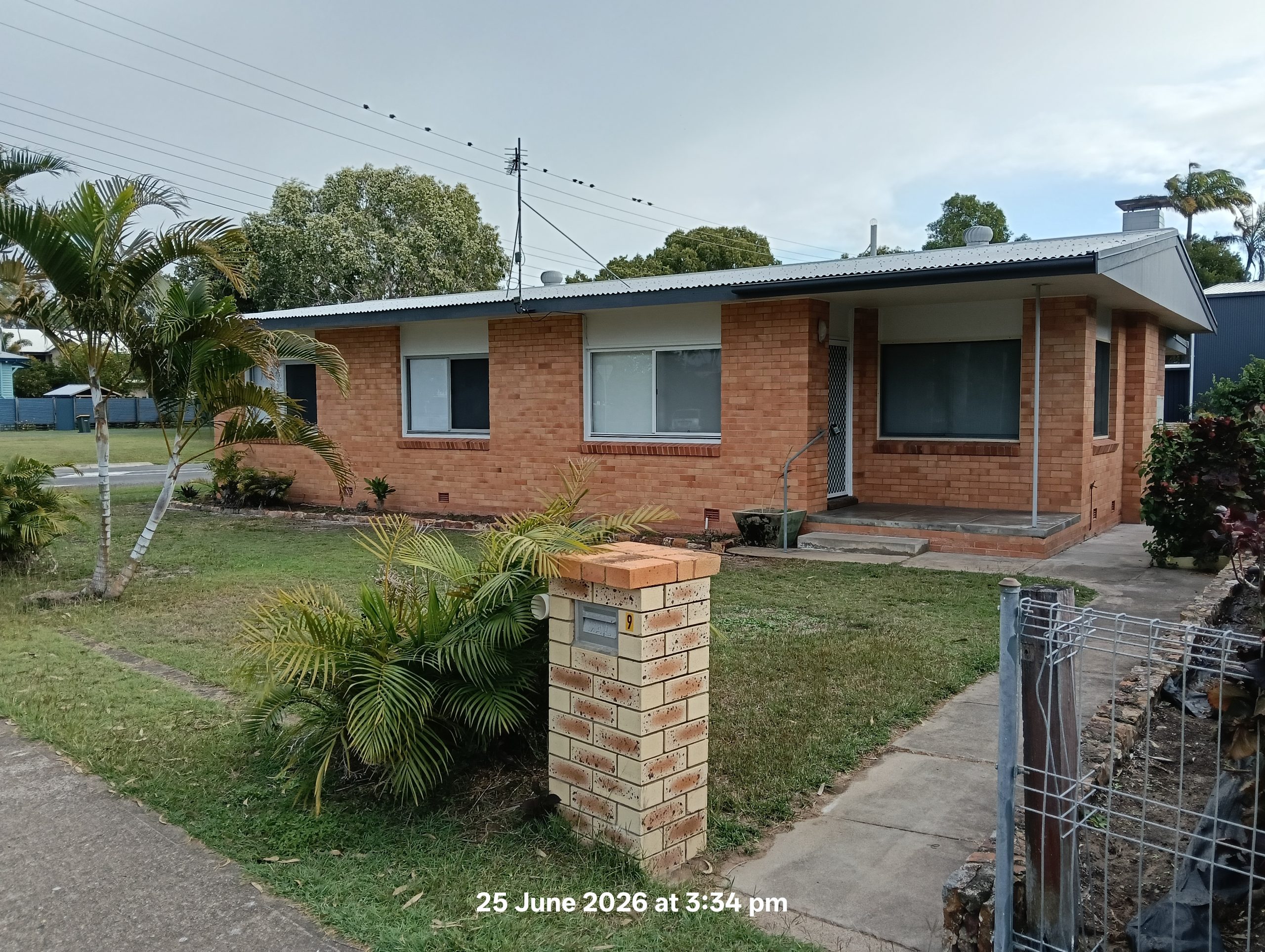 9 Tavistock Street, TORQUAY, QLD 4655 AUS