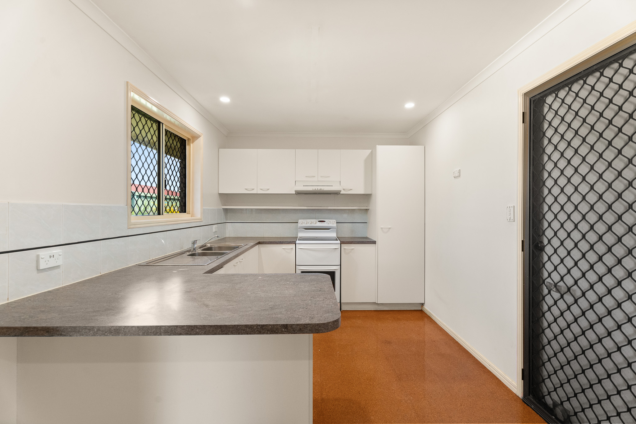 2 Archer Drive, POINT VERNON, QLD 4655 AUS