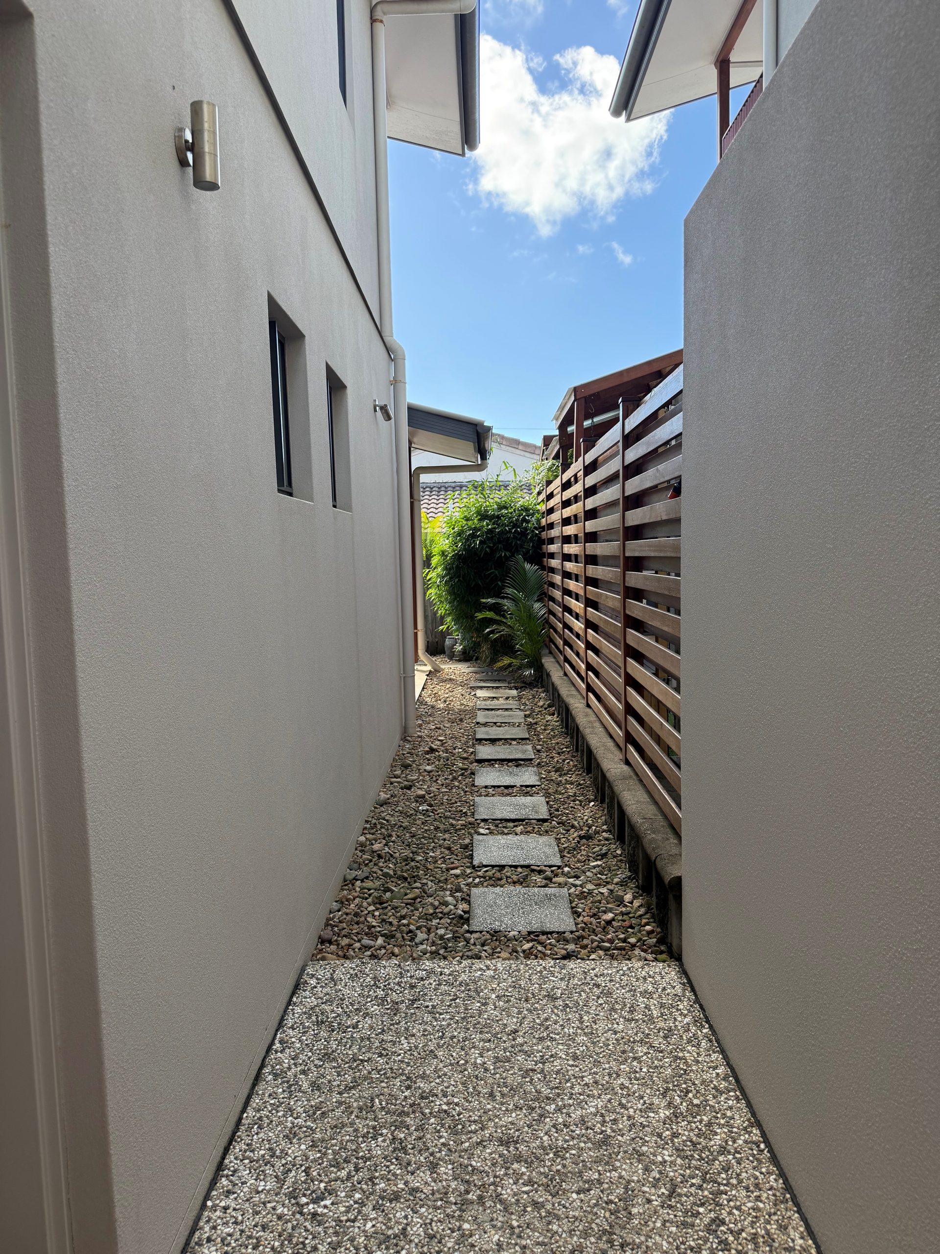 2/40 Victor Drive, KAWUNGAN, QLD 4655 AUS