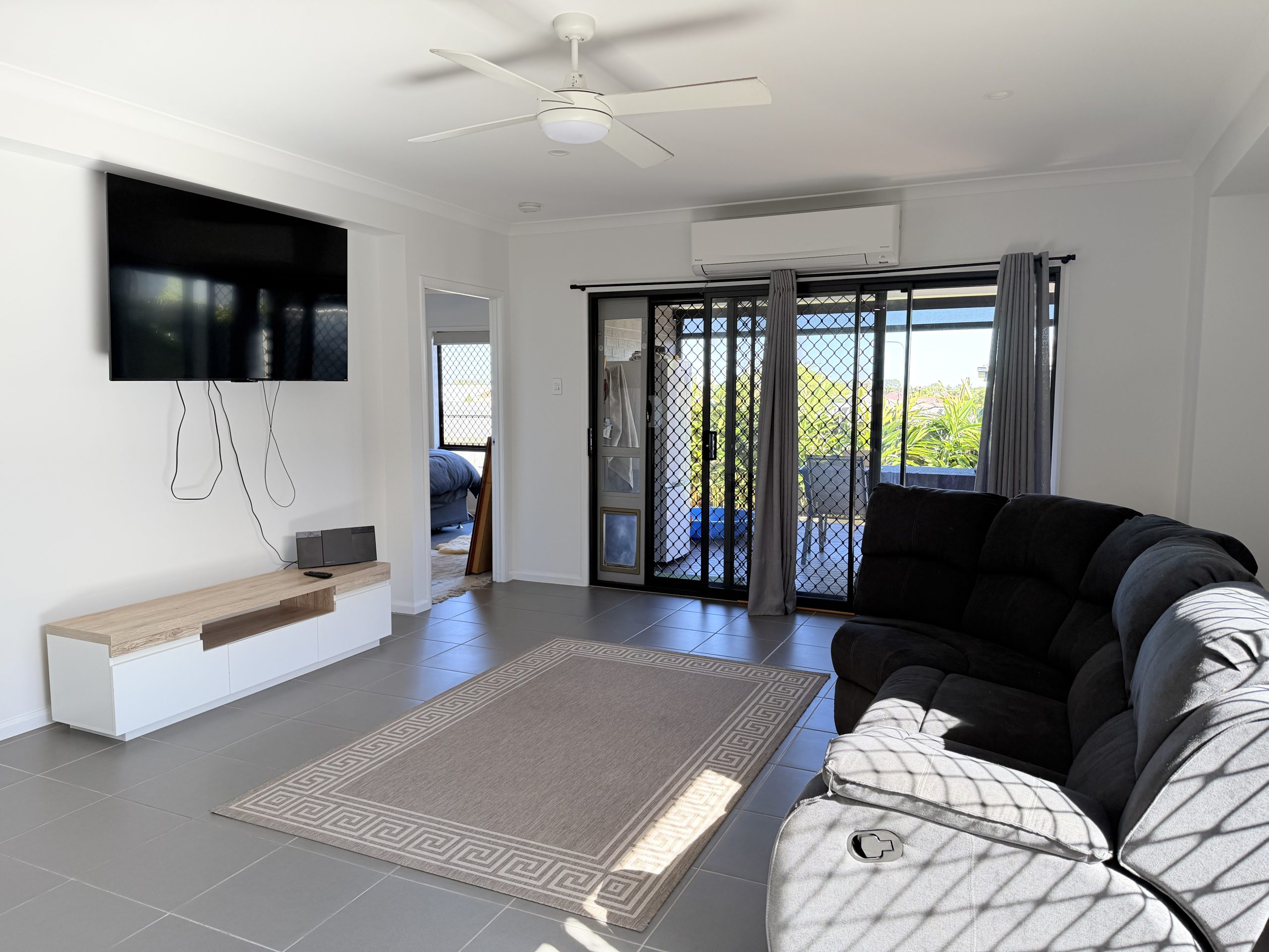 106 Murphy Street, POINT VERNON, QLD 4655 AUS