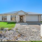 19 Olaf Road, PIALBA, QLD 4655 AUS