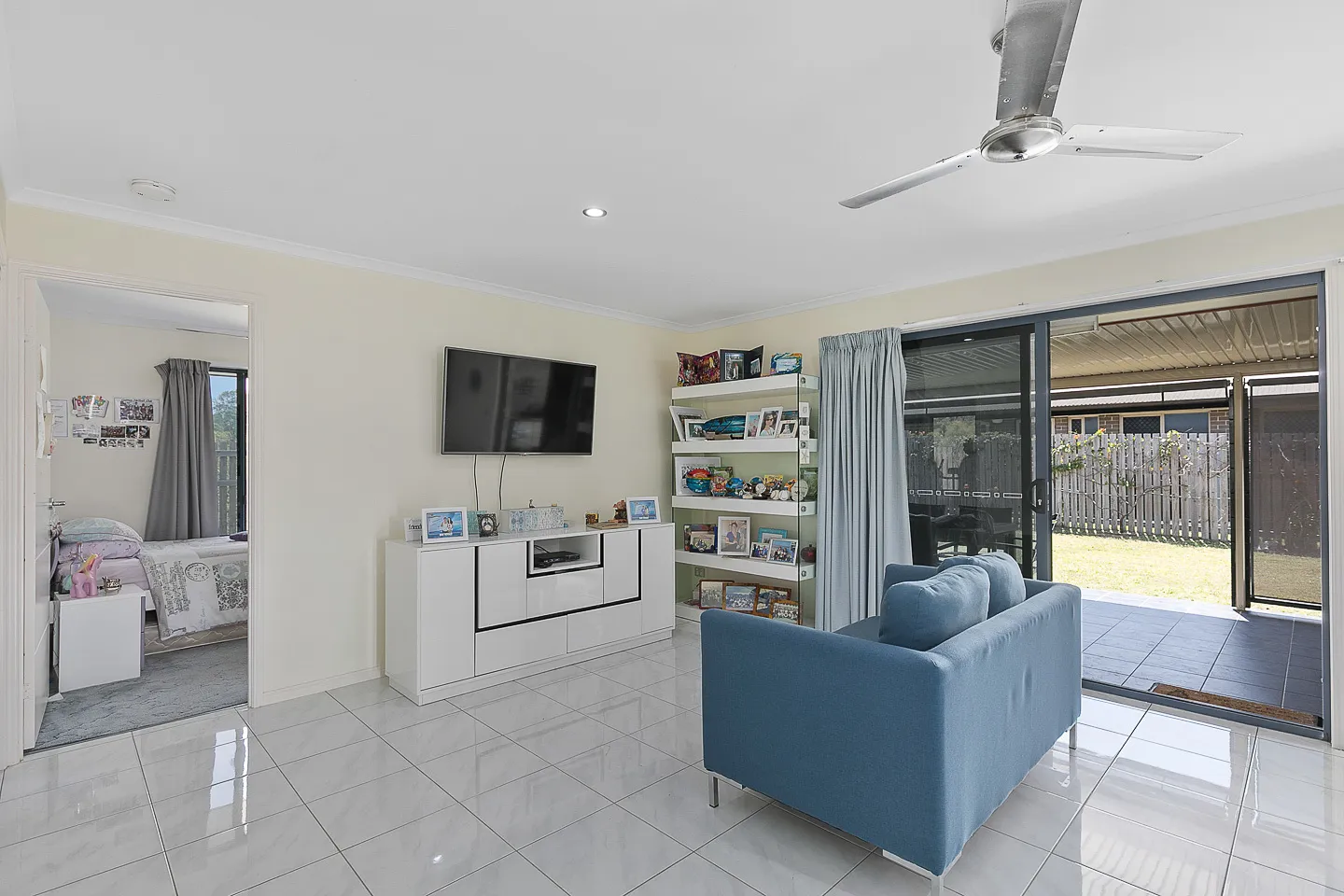 10 Corella Street, KAWUNGAN, QLD 4655 AUS