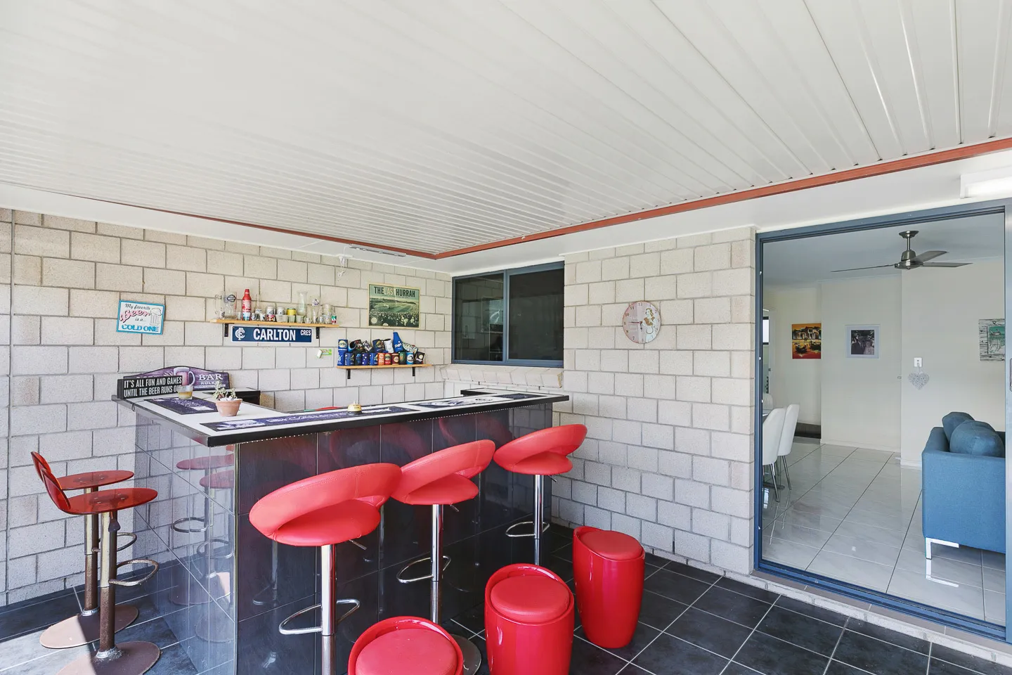 10 Corella Street, KAWUNGAN, QLD 4655 AUS