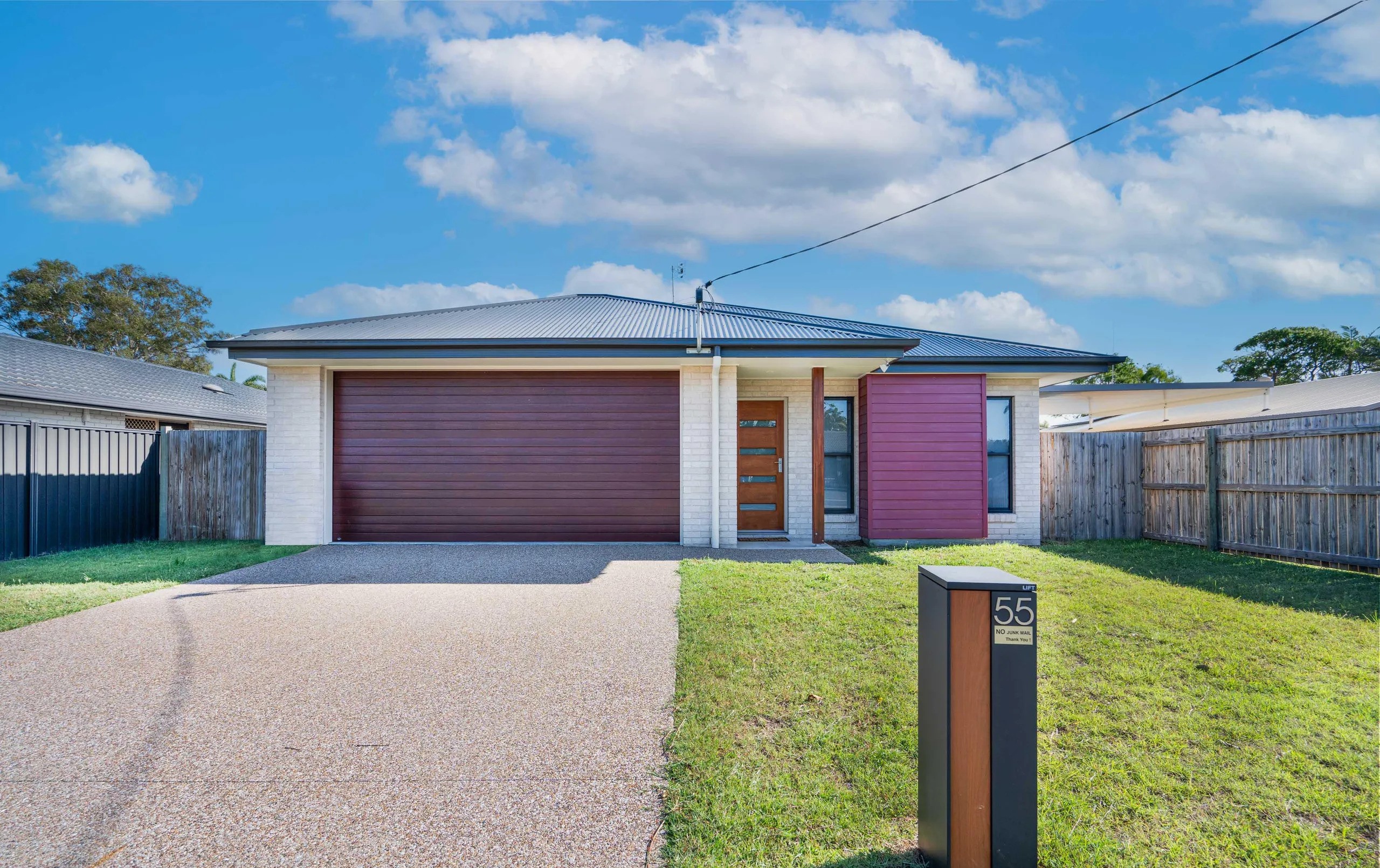 55 Oleander Avenue, KAWUNGAN, QLD 4655 AUS
