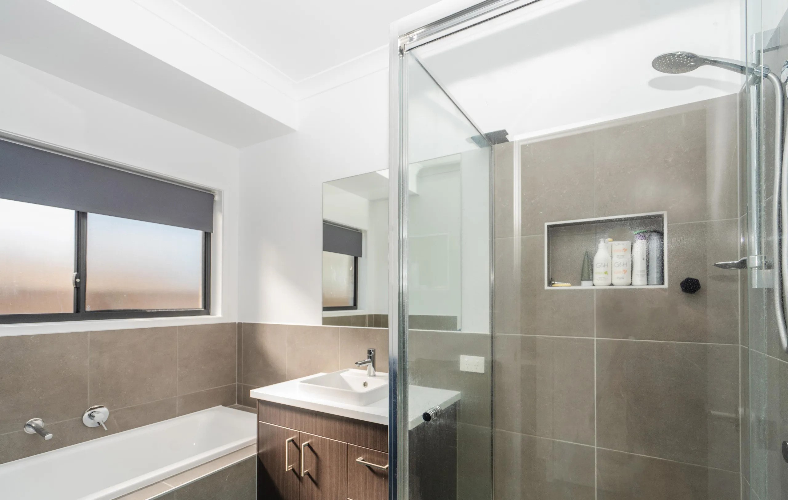 55 Oleander Avenue, KAWUNGAN, QLD 4655 AUS
