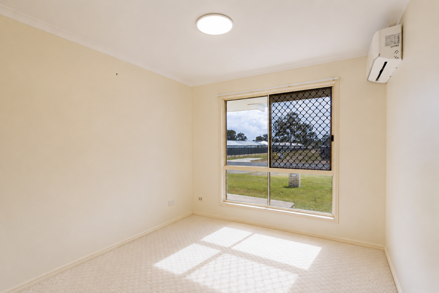 91 Colyton Street, TORQUAY, QLD 4655 AUS