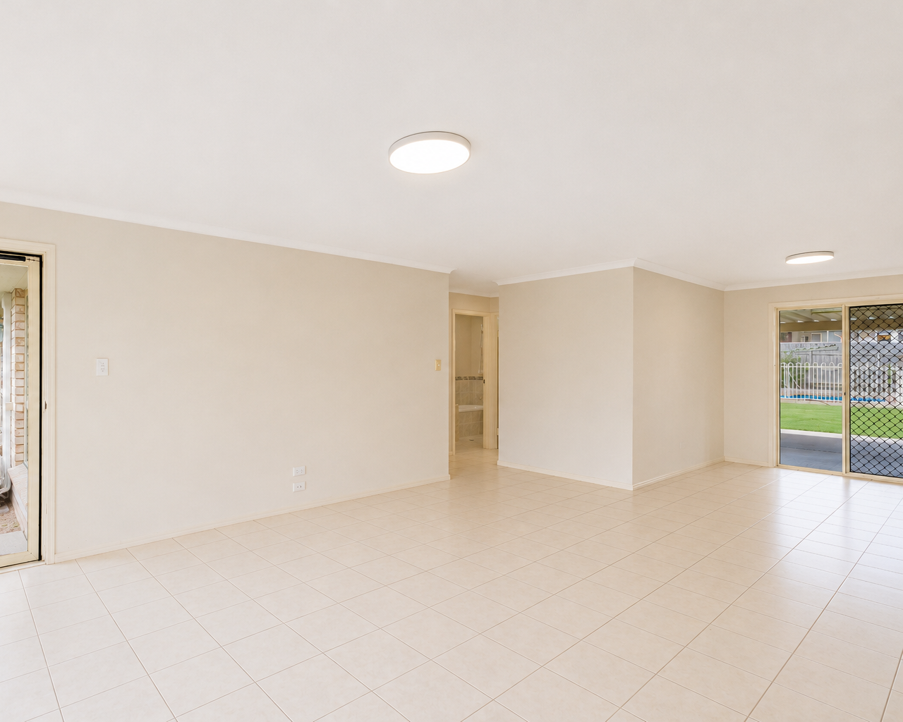 91 Colyton Street, TORQUAY, QLD 4655 AUS