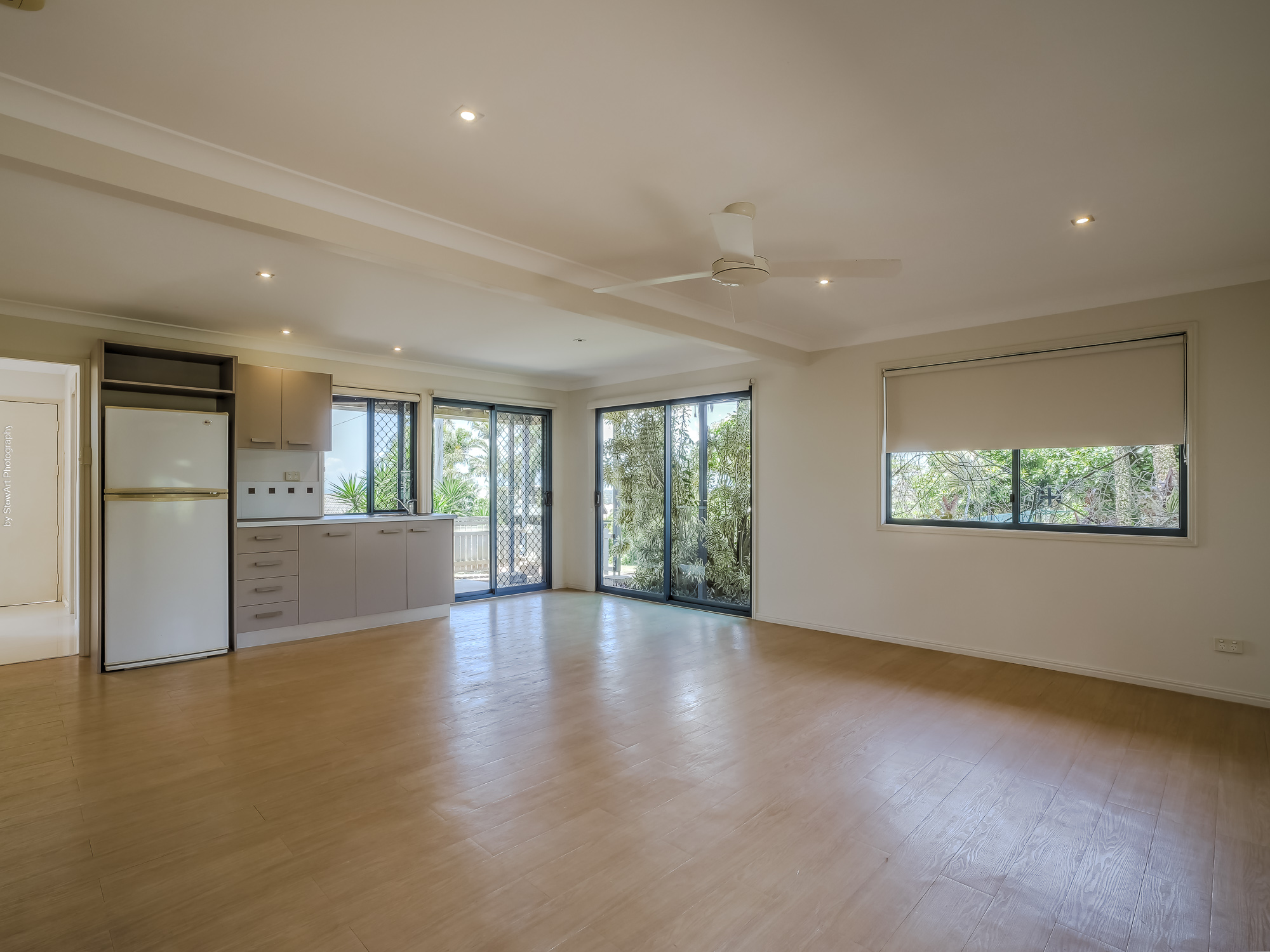 33 Talasea Drive, KAWUNGAN, QLD 4655 AUS