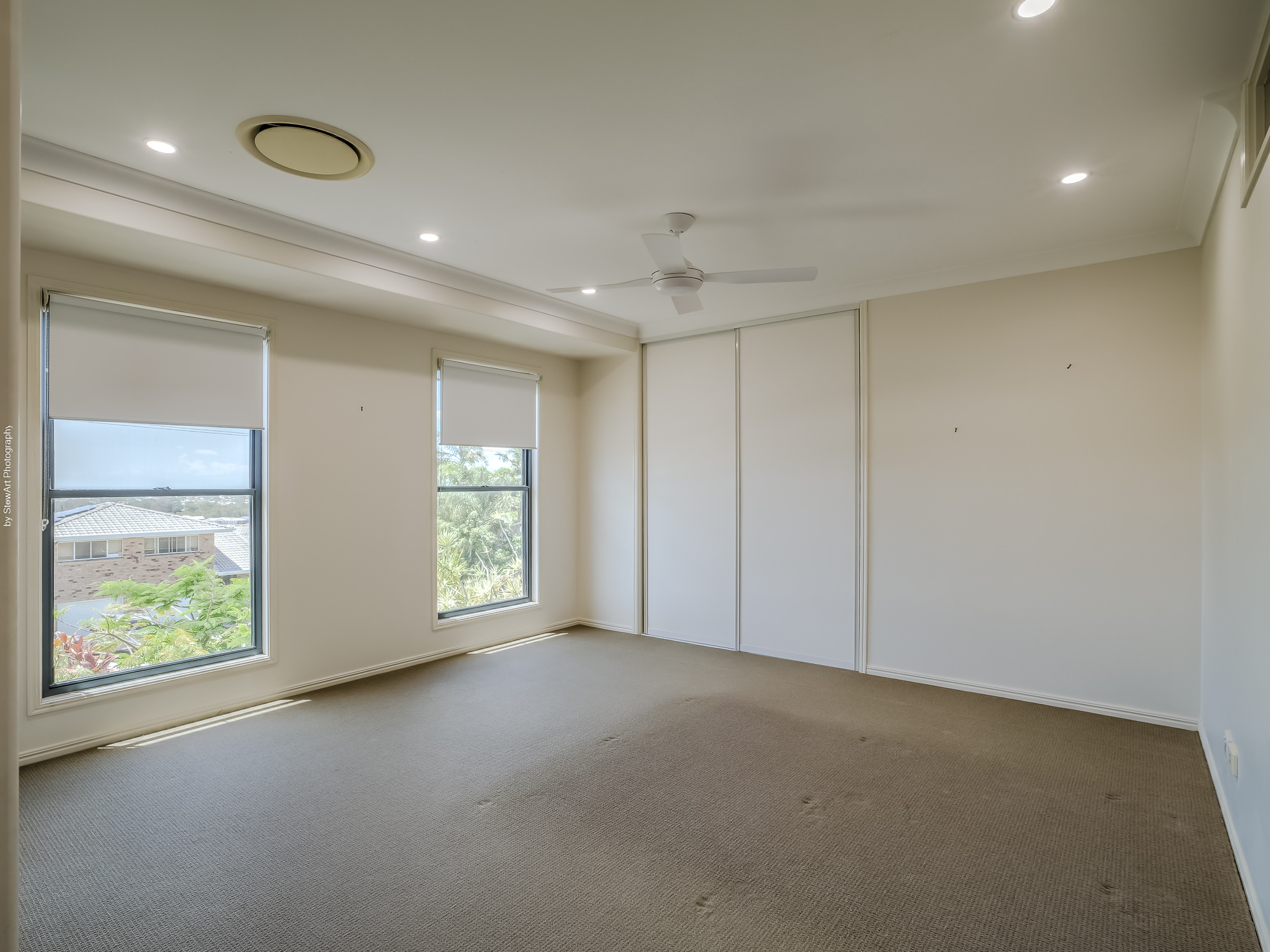 33 Talasea Drive, KAWUNGAN, QLD 4655 AUS