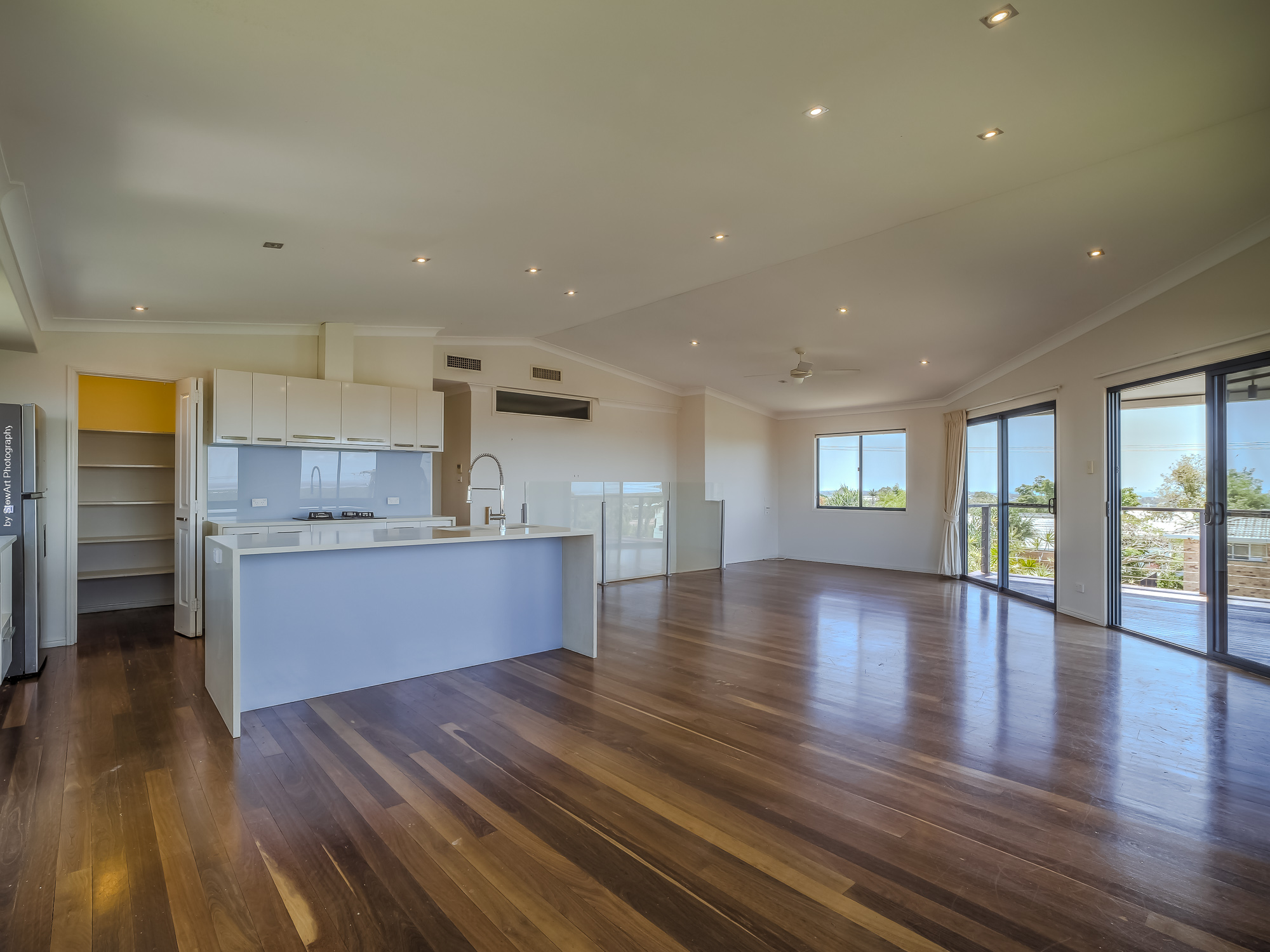 33 Talasea Drive, KAWUNGAN, QLD 4655 AUS
