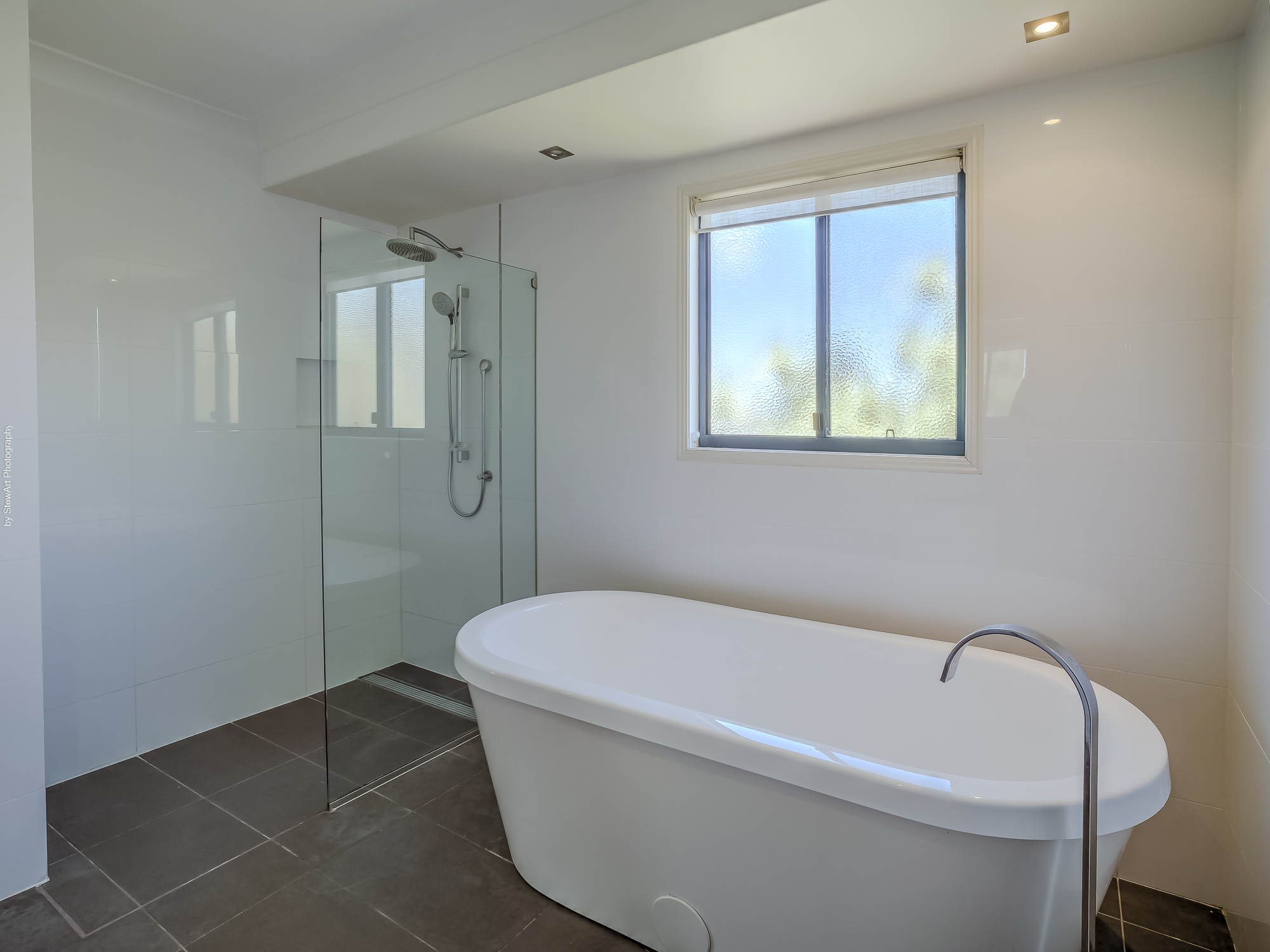 33 Talasea Drive, KAWUNGAN, QLD 4655 AUS