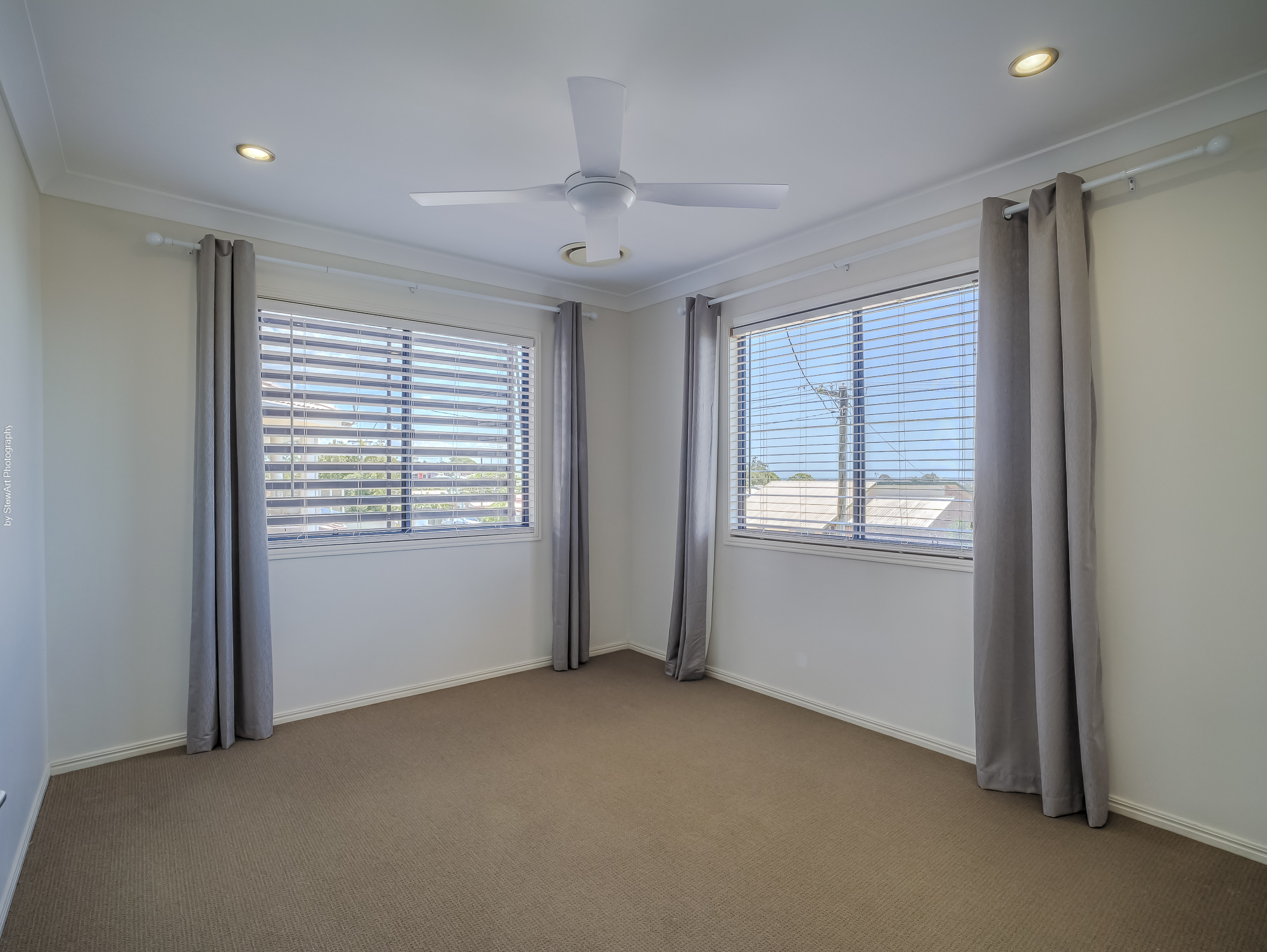 33 Talasea Drive, KAWUNGAN, QLD 4655 AUS