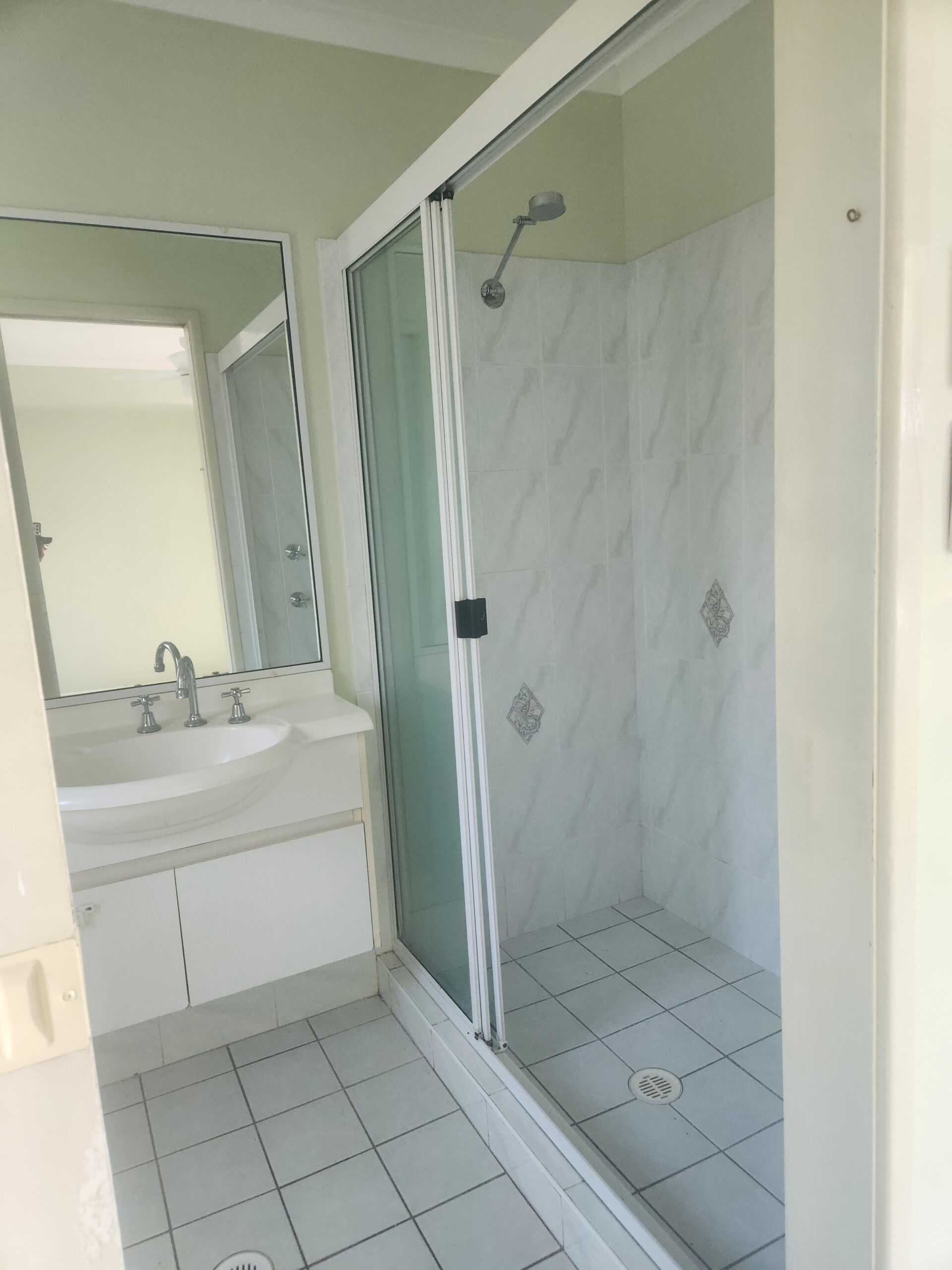 25 Vicki Parade, TORQUAY, QLD 4655 AUS