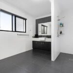 5 Lakeside Drive, BURRUM HEADS, QLD 4659 AUS