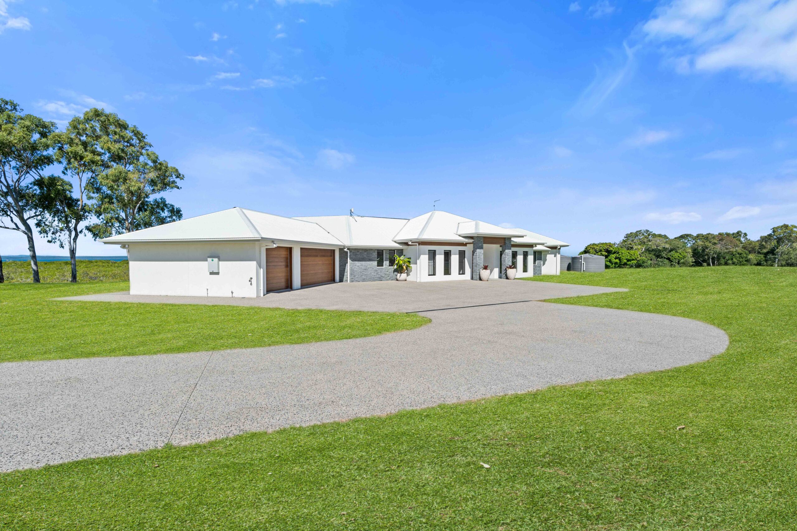 1 Shore Road East, BOORAL, QLD 4655 AUS