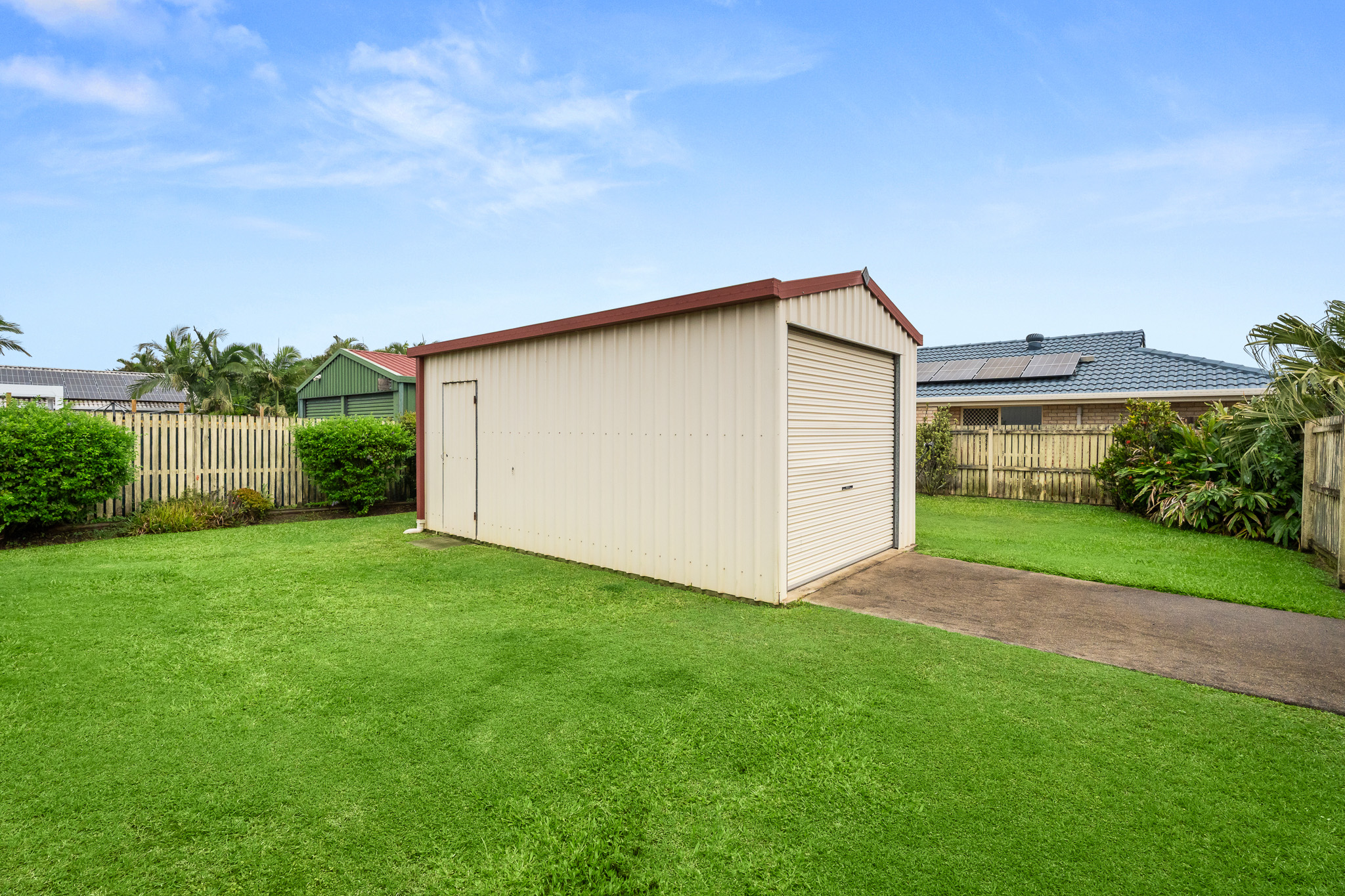 2 Archer Drive, POINT VERNON, QLD 4655 AUS