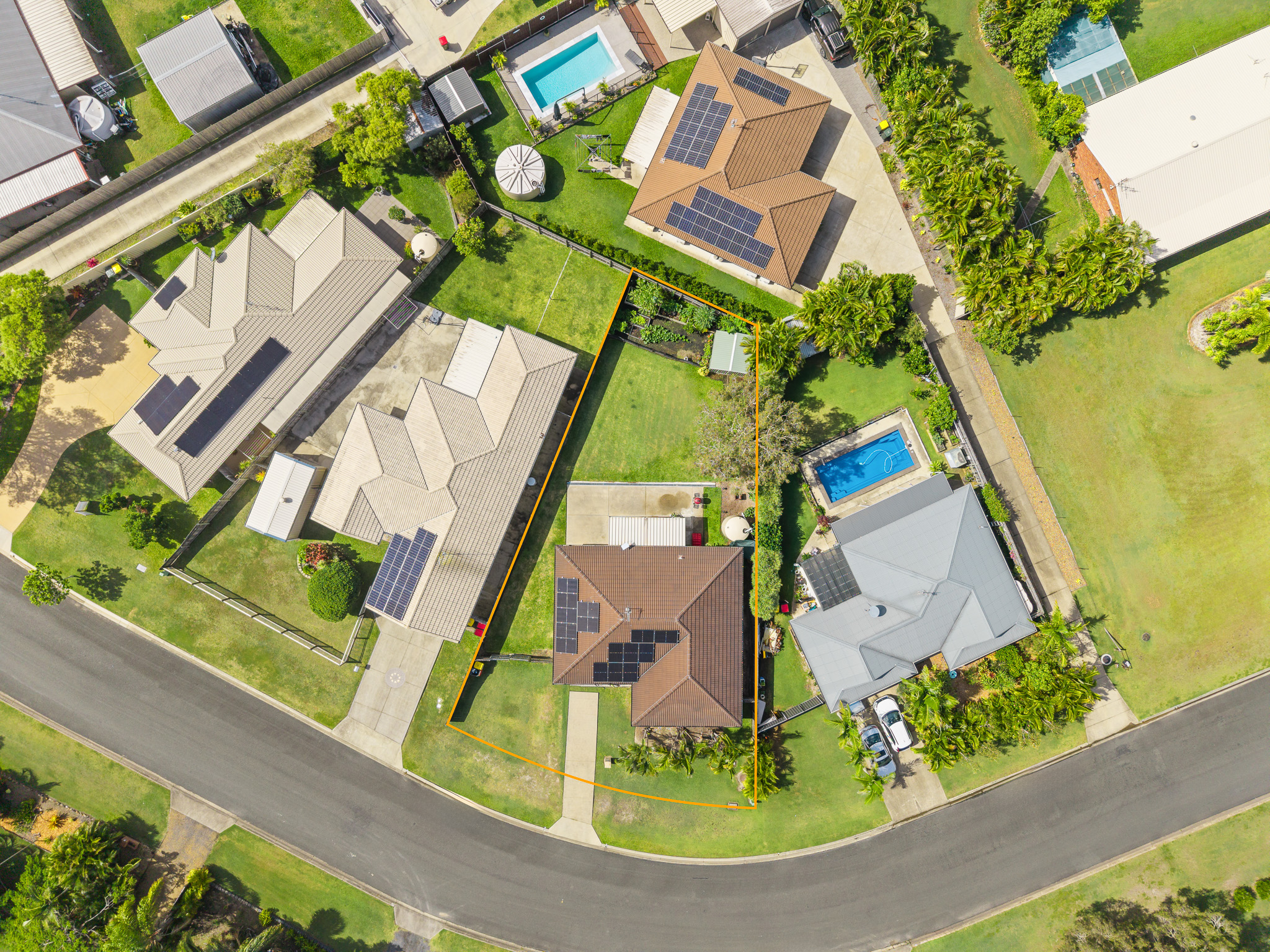 12 Ladbroke Crescent, URANGAN, QLD 4655 AUS
