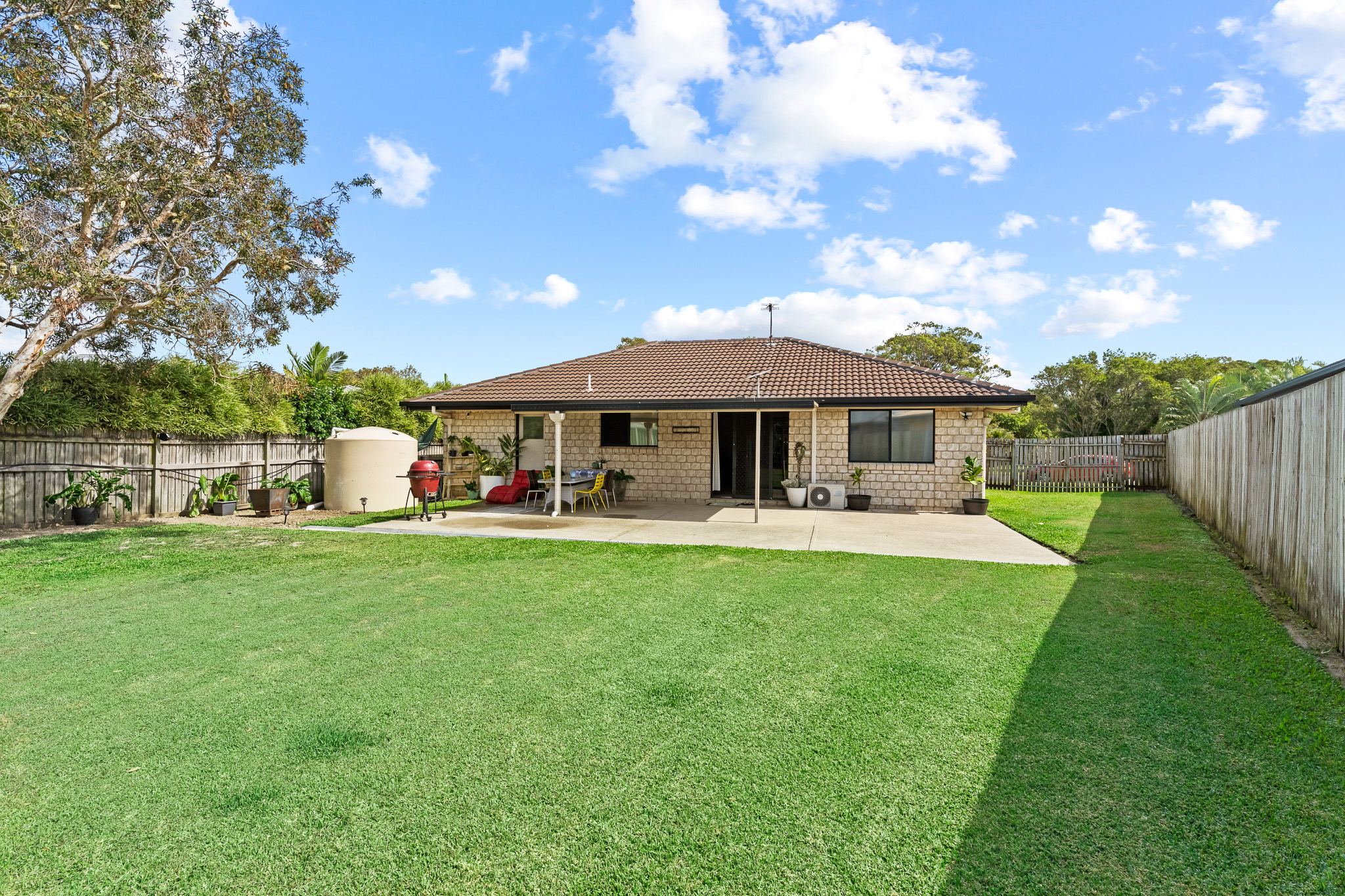 12 Ladbroke Crescent, URANGAN, QLD 4655 AUS