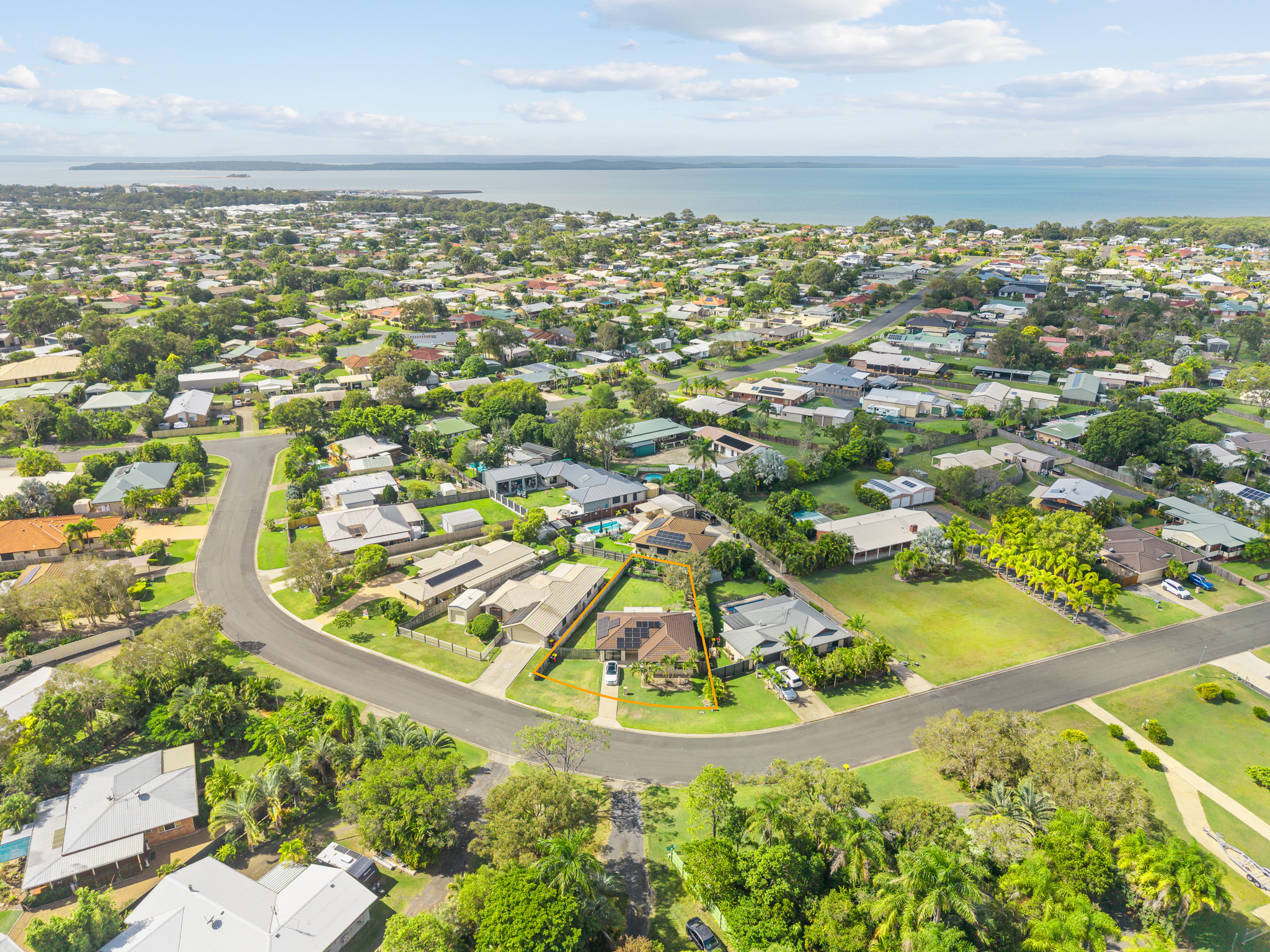 12 Ladbroke Crescent, URANGAN, QLD 4655 AUS