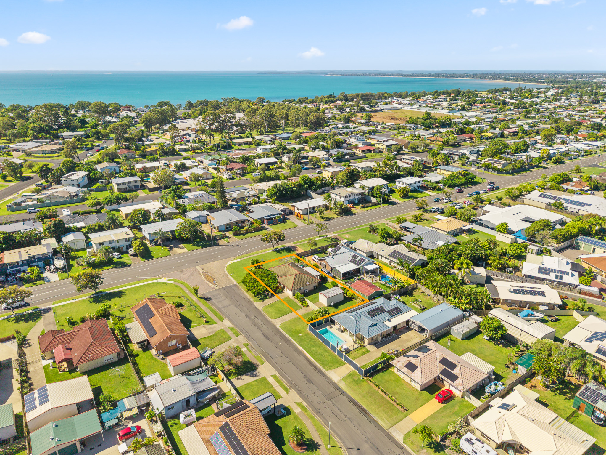 2 Archer Drive, POINT VERNON, QLD 4655 AUS