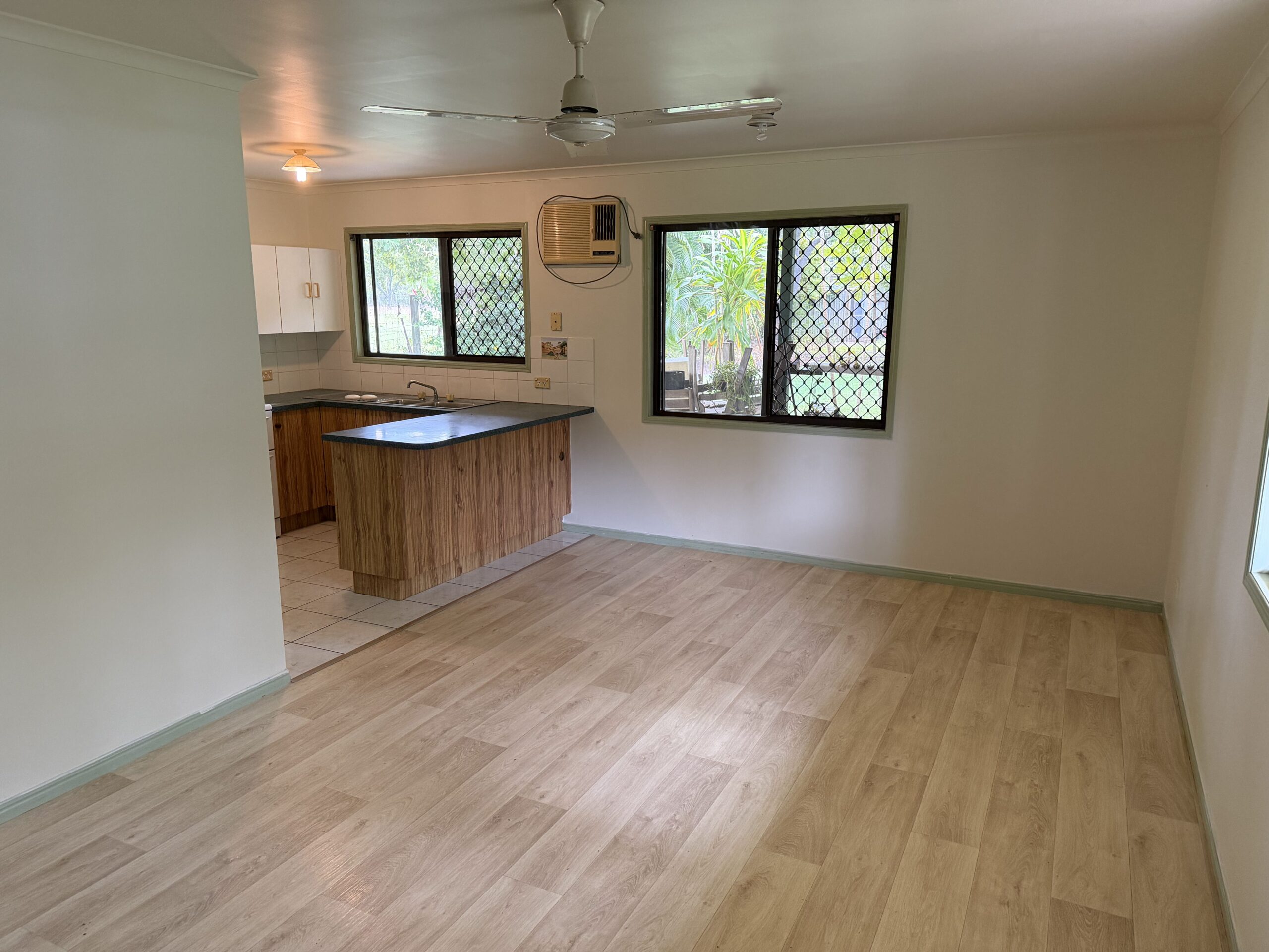 33 Shore Road West, BOORAL, QLD 4655 AUS