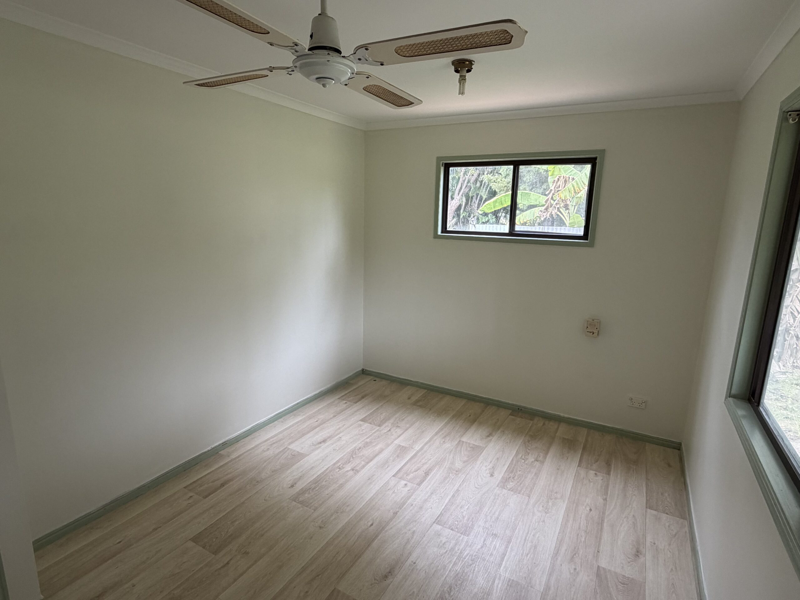 33 Shore Road West, BOORAL, QLD 4655 AUS