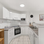 7/496 Esplanade, TORQUAY, QLD 4655 AUS