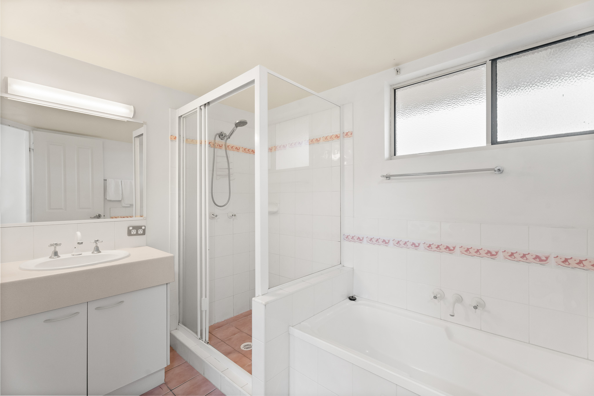 7/496 Esplanade, TORQUAY, QLD 4655 AUS