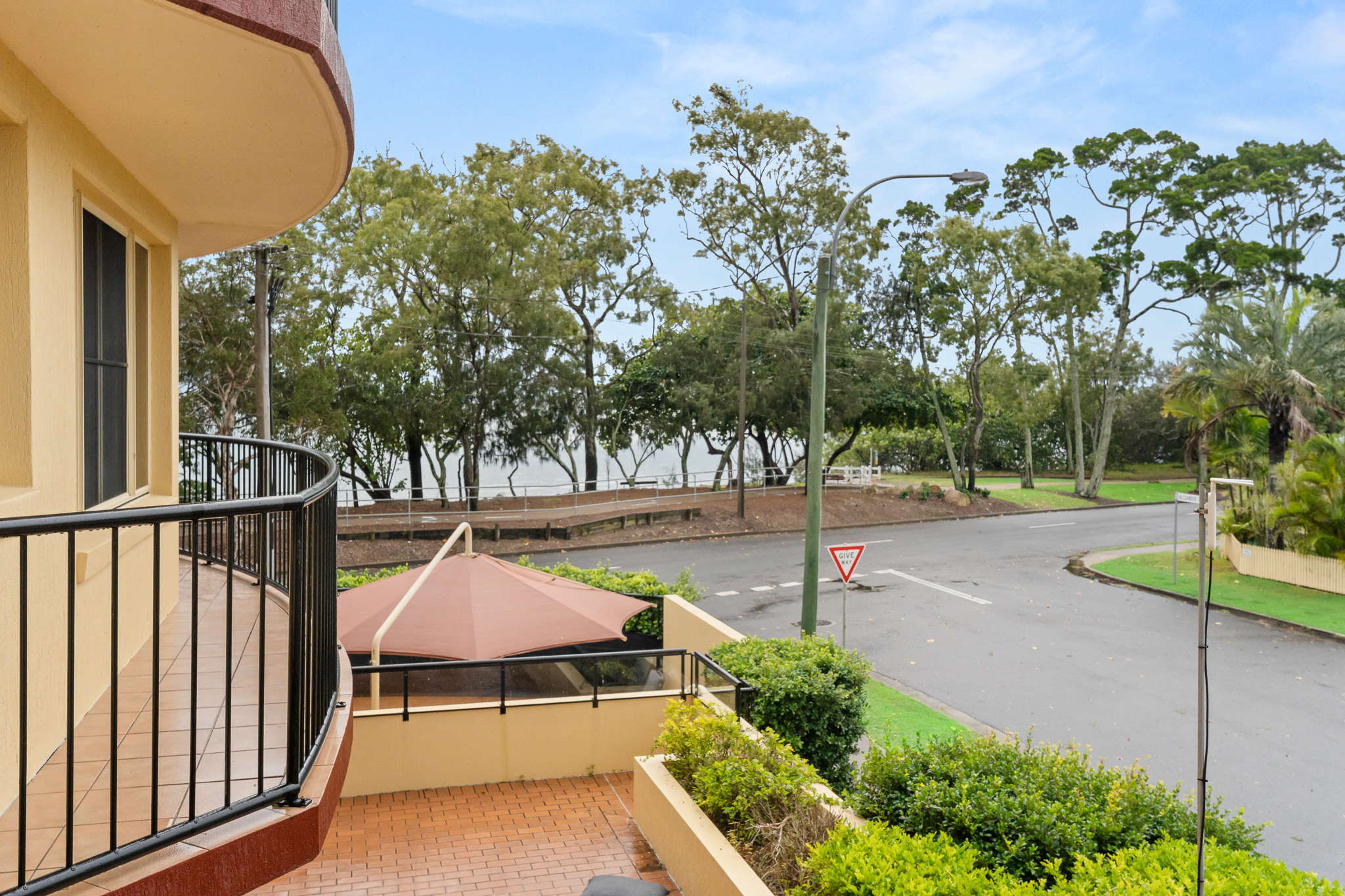 7/496 Esplanade, TORQUAY, QLD 4655 AUS