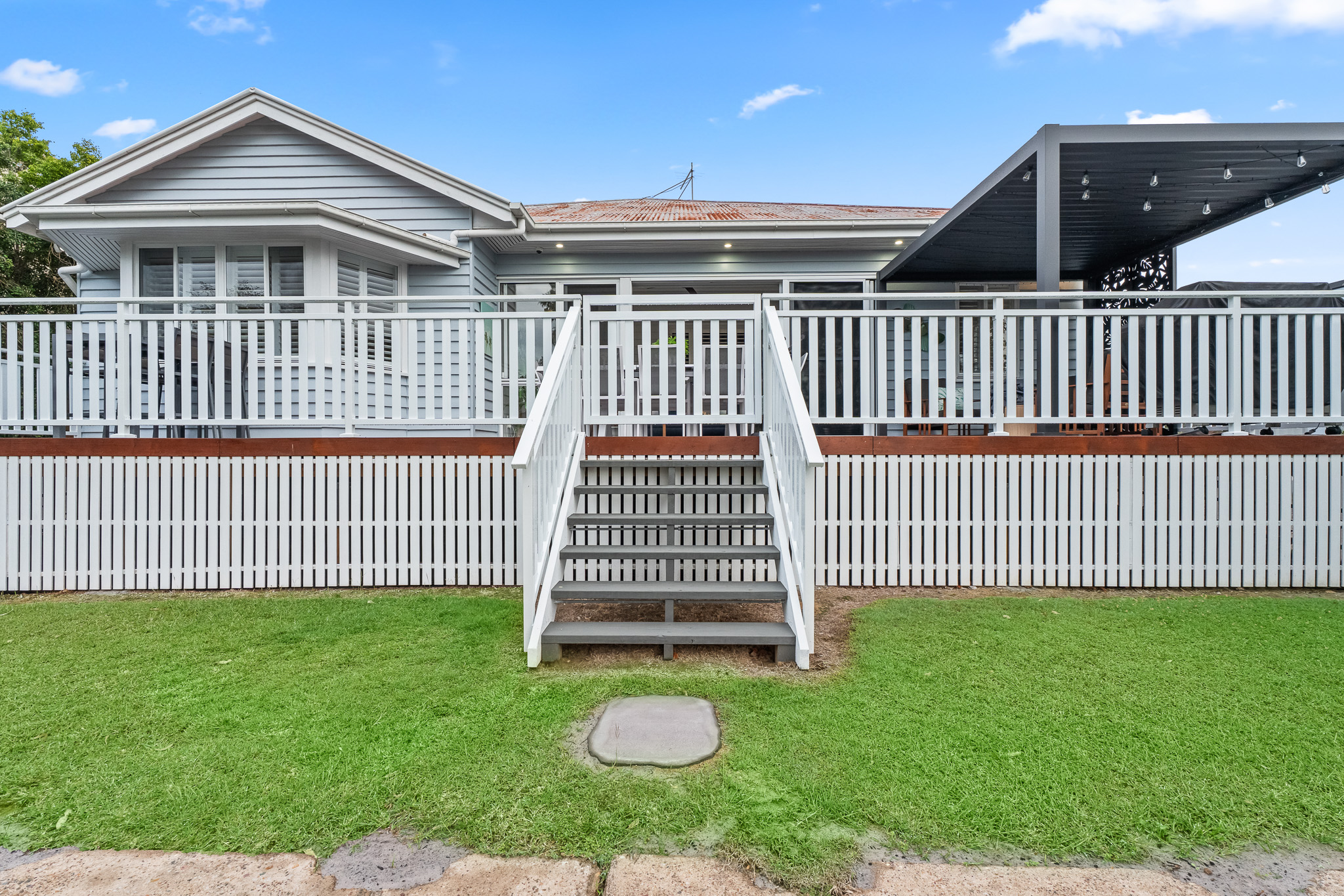 258 Esplanade and 42 Watson Street, PIALBA, QLD 4655 AUS