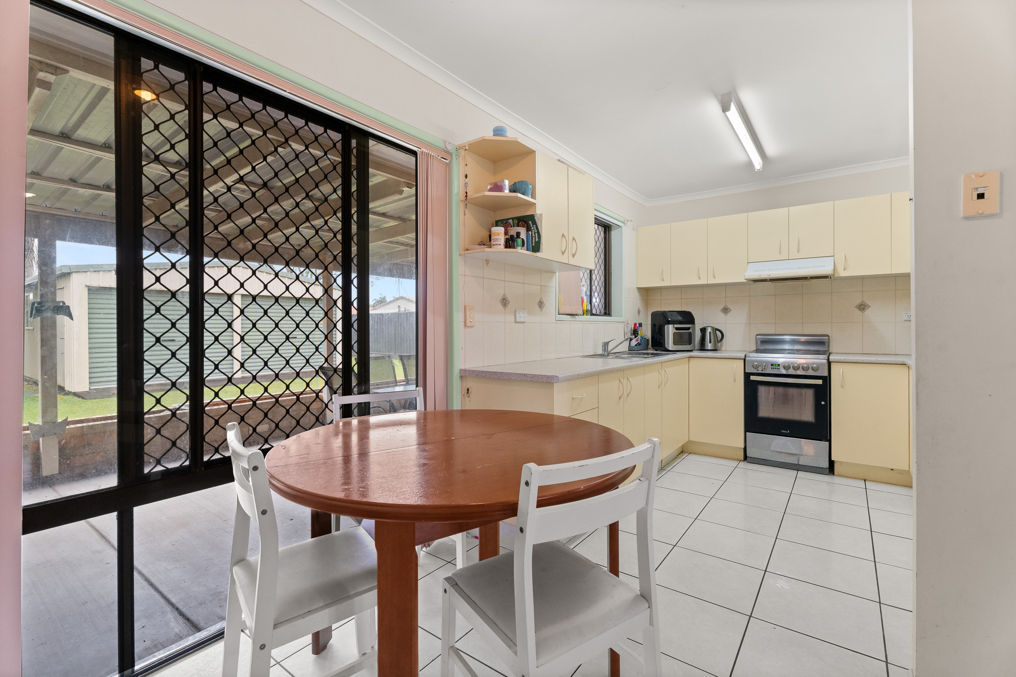 41 South Street, URANGAN, QLD 4655 AUS