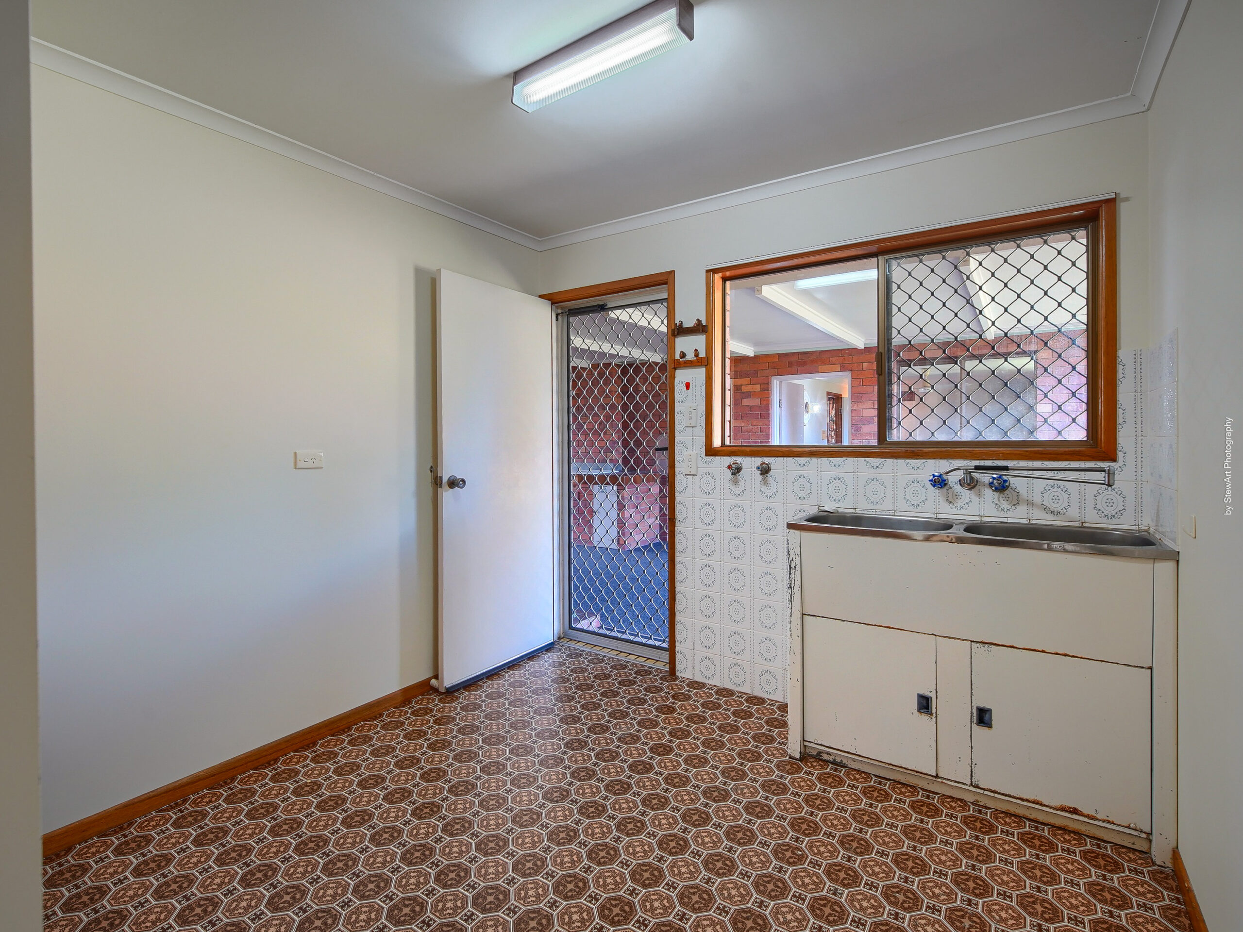 107 Oleander Avenue, SCARNESS, QLD 4655 AUS