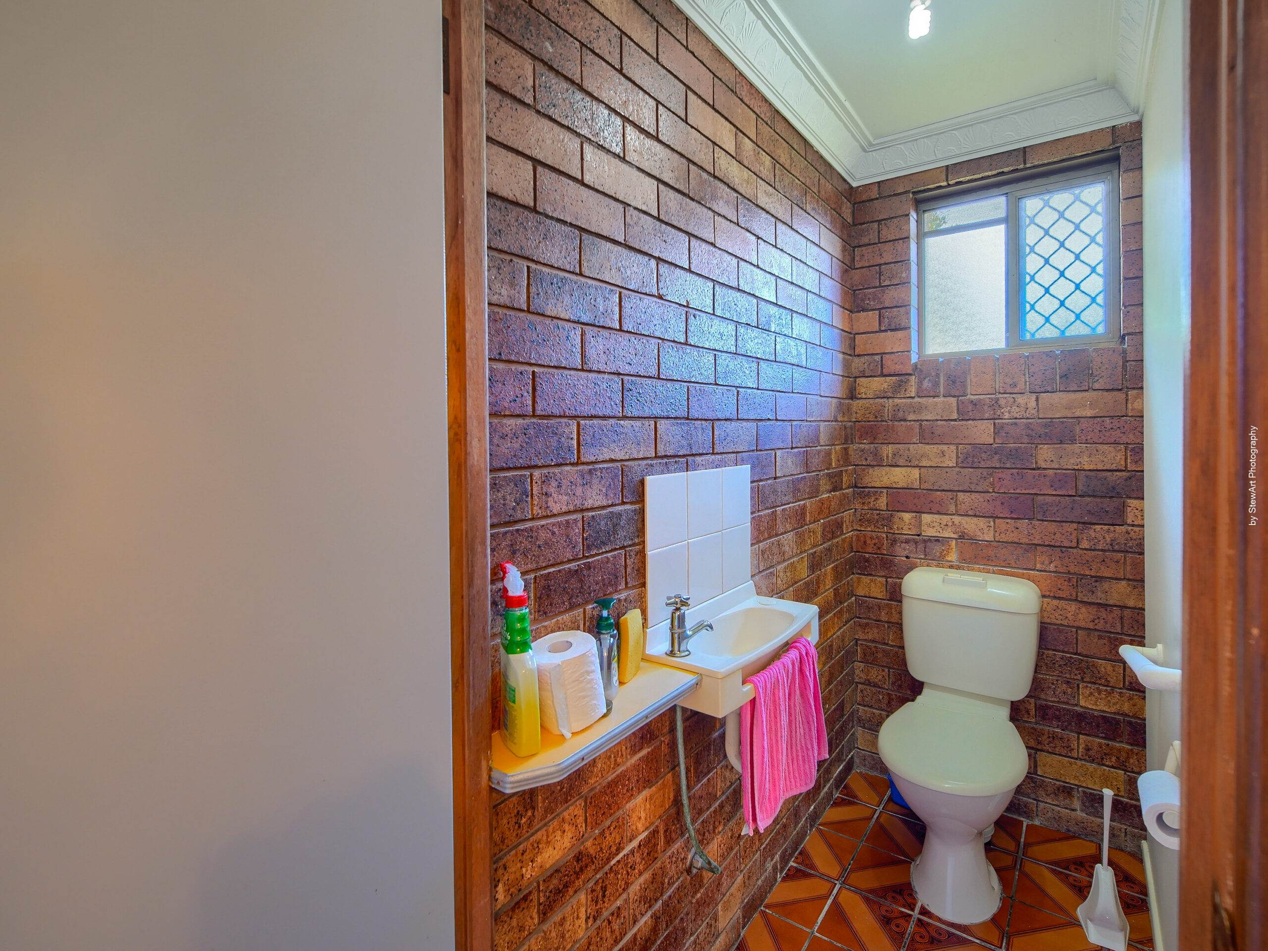 107 Oleander Avenue, SCARNESS, QLD 4655 AUS