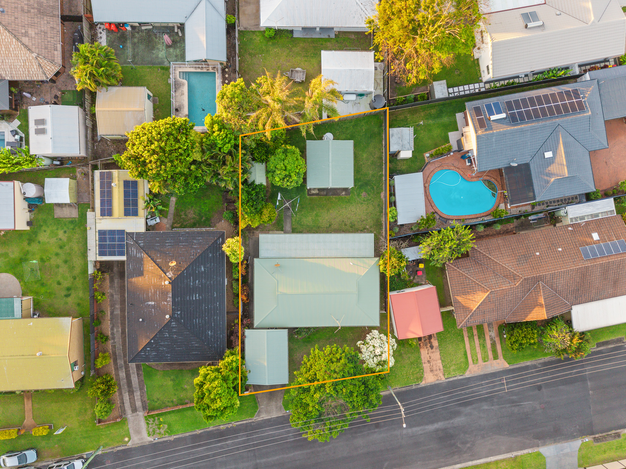 41 South Street, URANGAN, QLD 4655 AUS