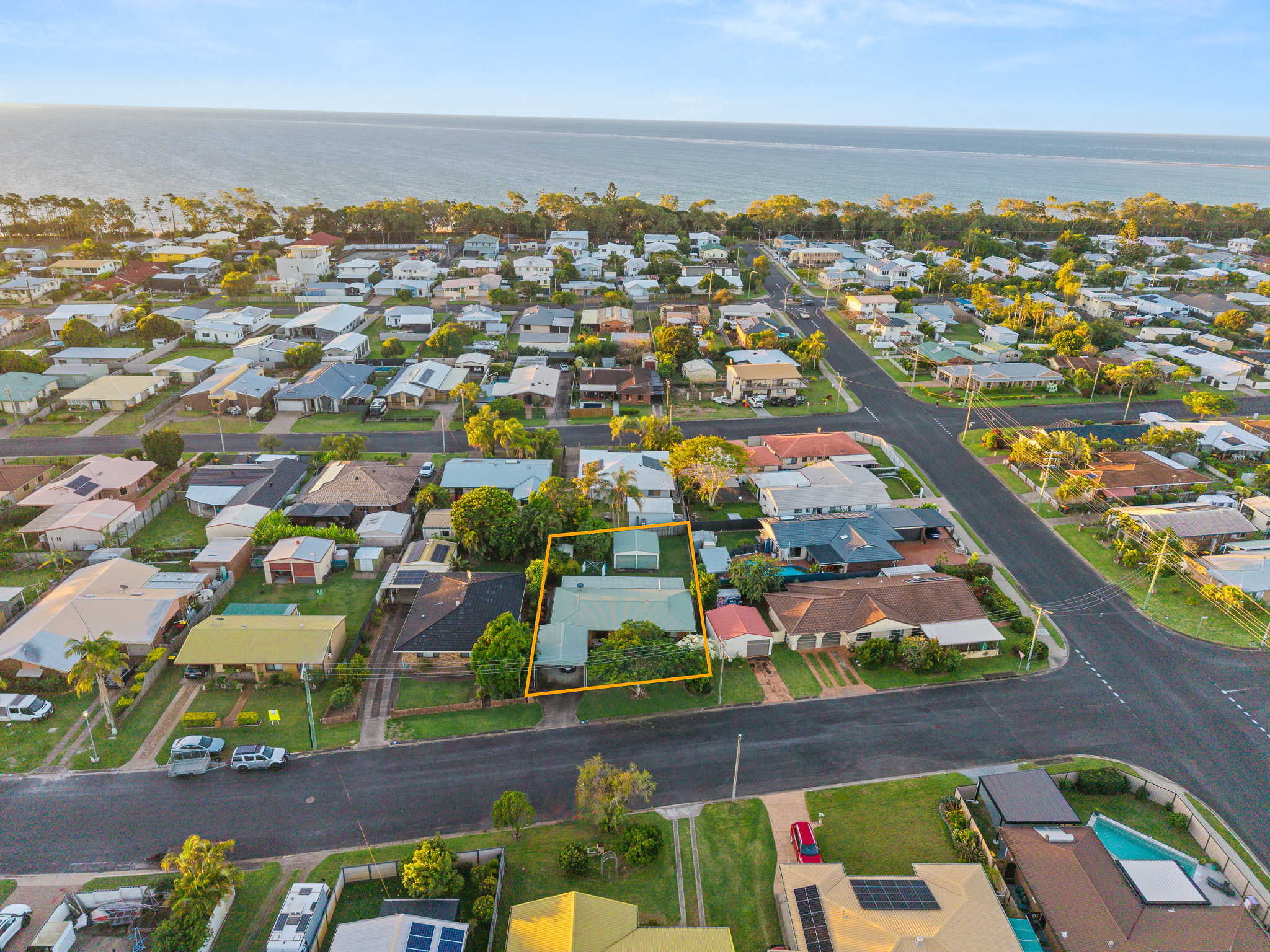 41 South Street, URANGAN, QLD 4655 AUS